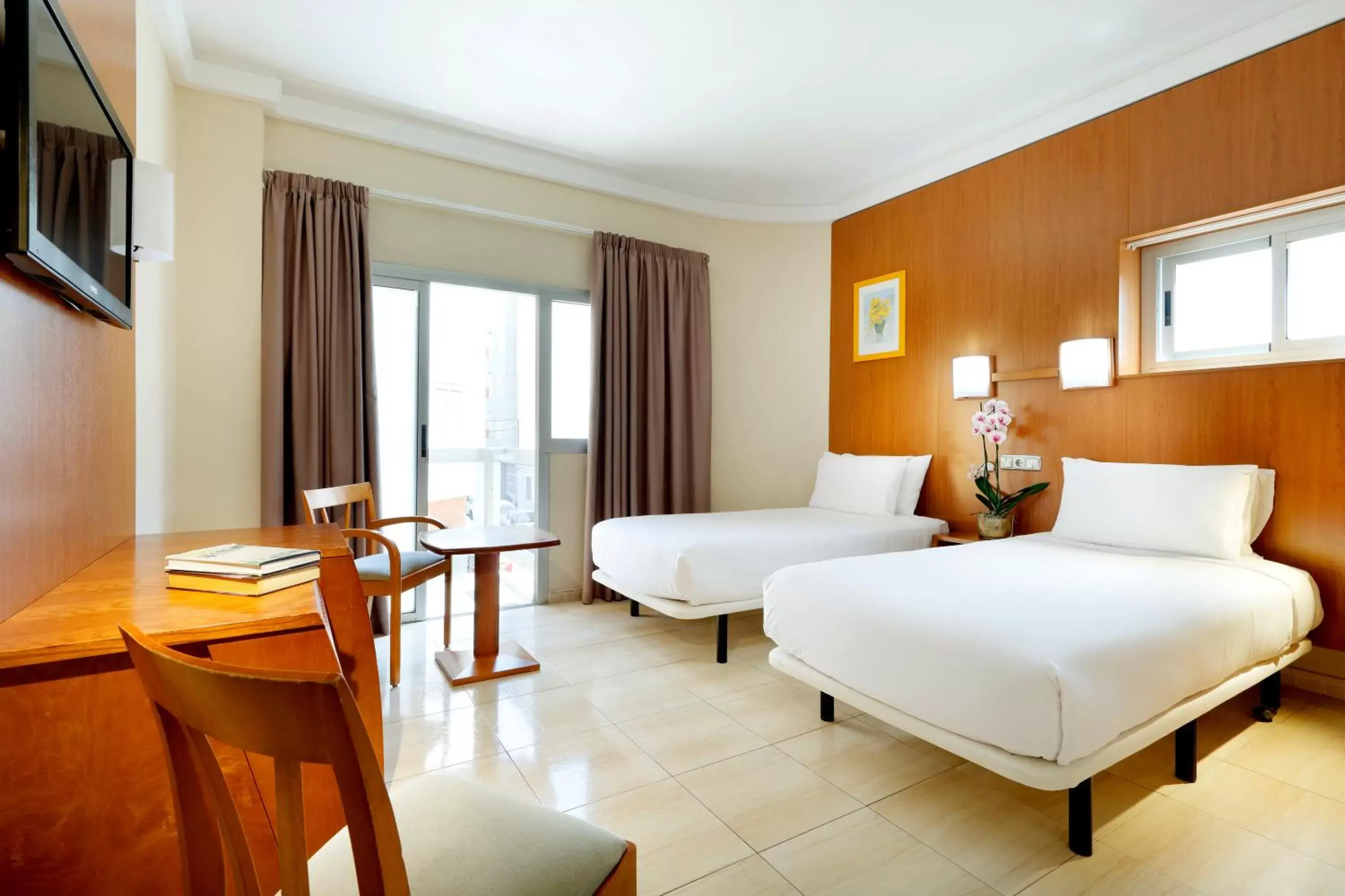 Photo of the whole room, Bed in Crisol Alisios Canteras Photo of the whole room, Bed in Crisol Alisios Canteras