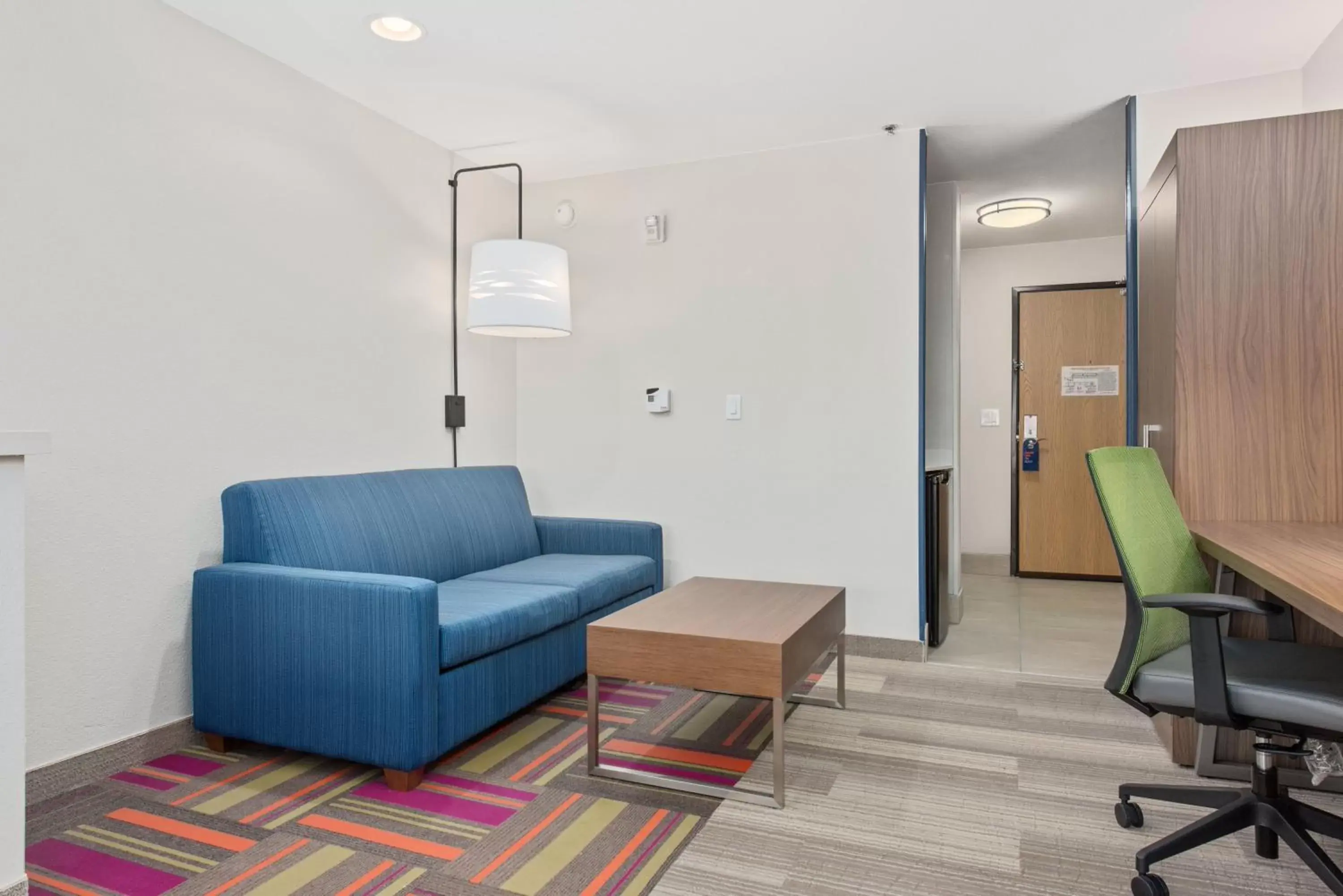 Photo of the whole room, Seating Area in Holiday Inn Express West Valley City, an IHG Hotel