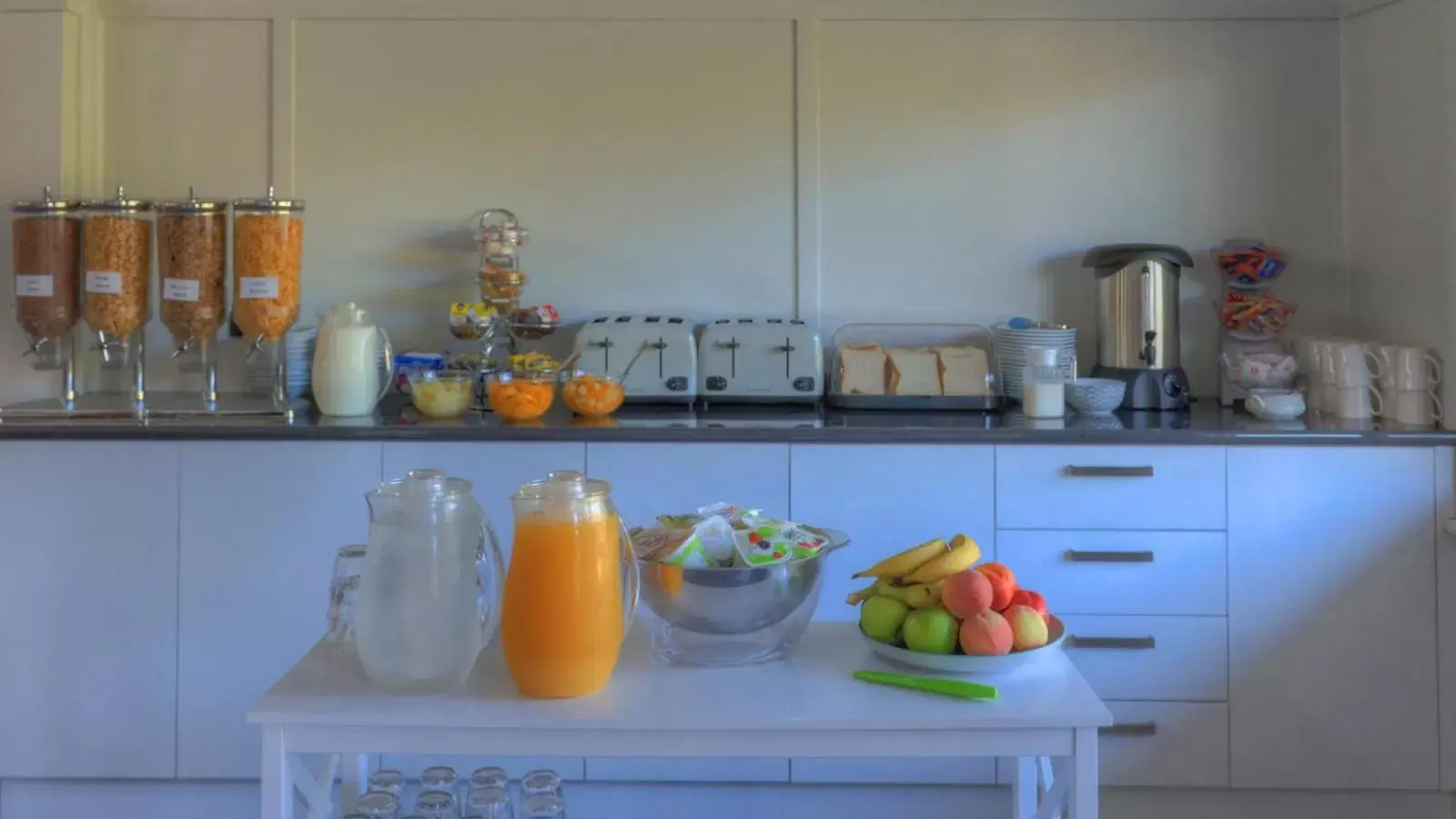 Continental breakfast in Glen Innes Motel