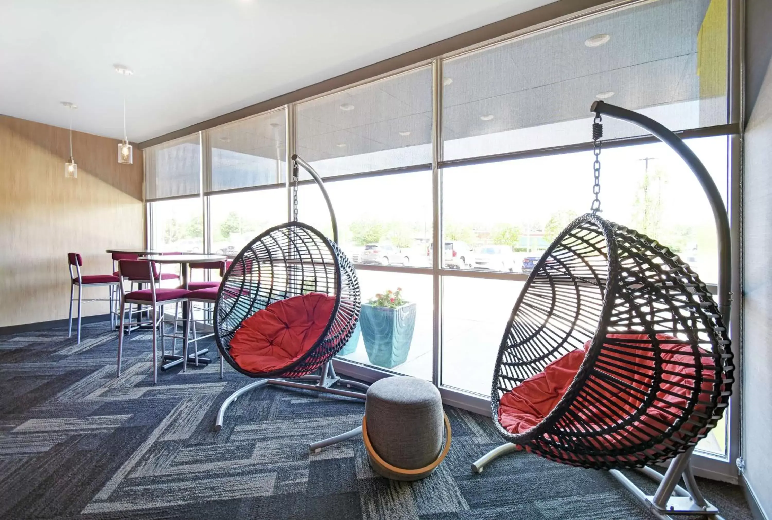 Lobby or reception in Tru By Hilton Grand Rapids Airport Lobby or reception in Tru By Hilton Grand Rapids Airport