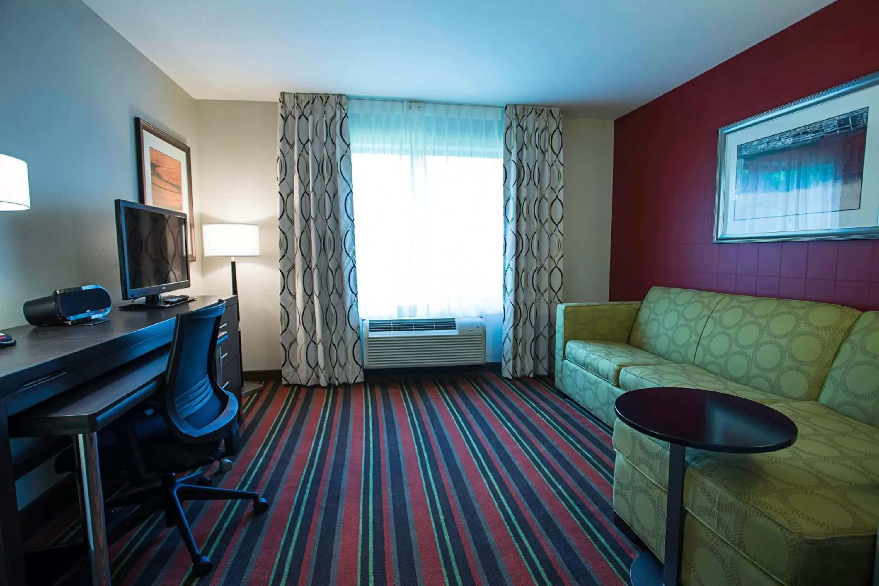 Living room, Seating Area in Fairfield Inn & Suites by Marriott Moscow