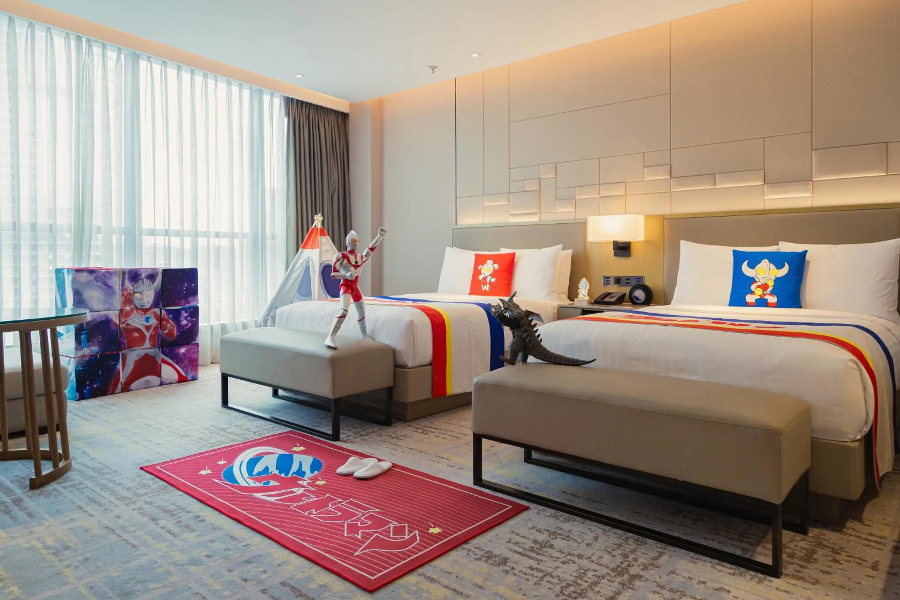 Photo of the whole room, Bed in Chengdu Marriott Hotel Financial Centre