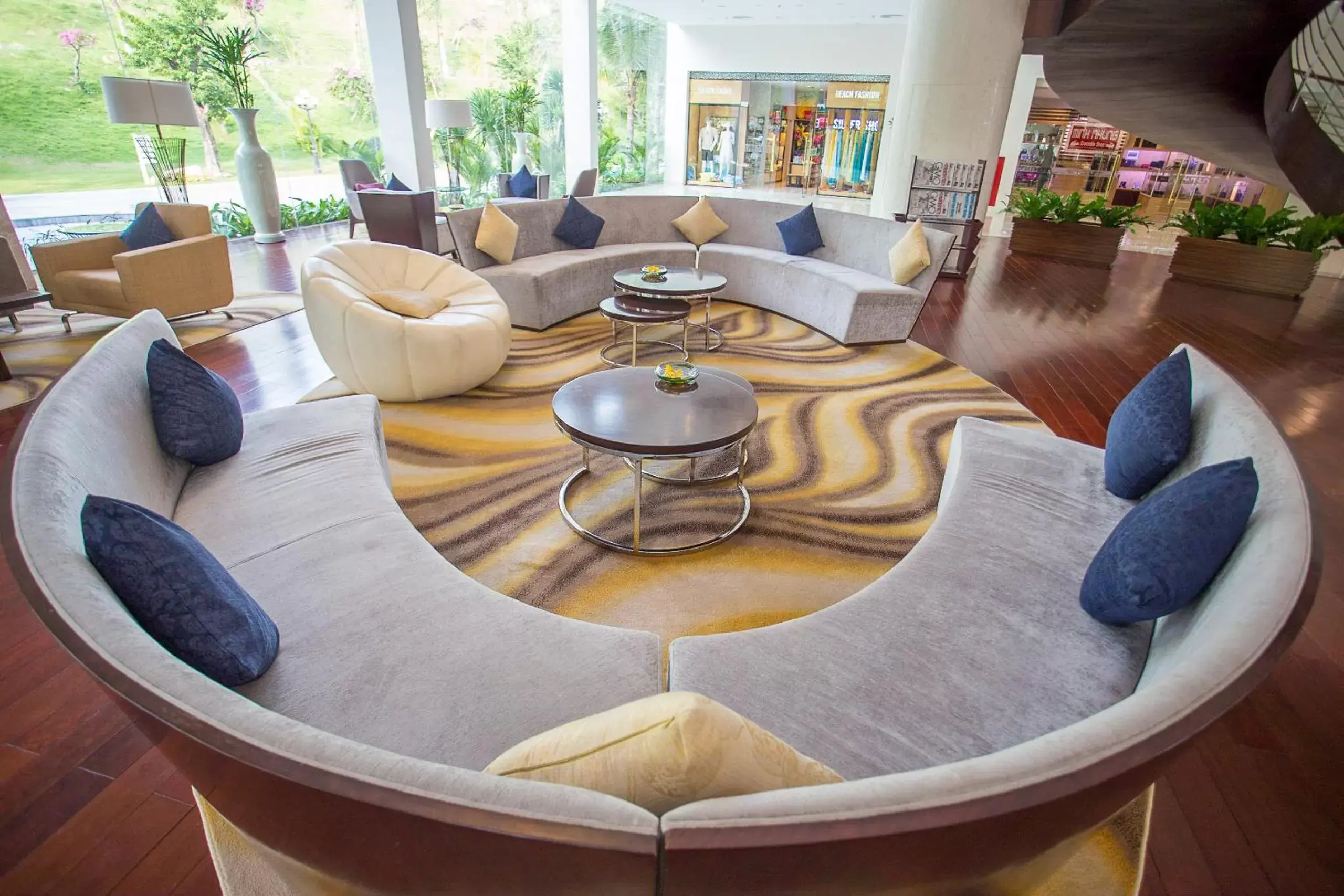 Lobby or reception in Vinpearl Resort & Spa Nha Trang Bay Lobby or reception in Vinpearl Resort & Spa Nha Trang Bay