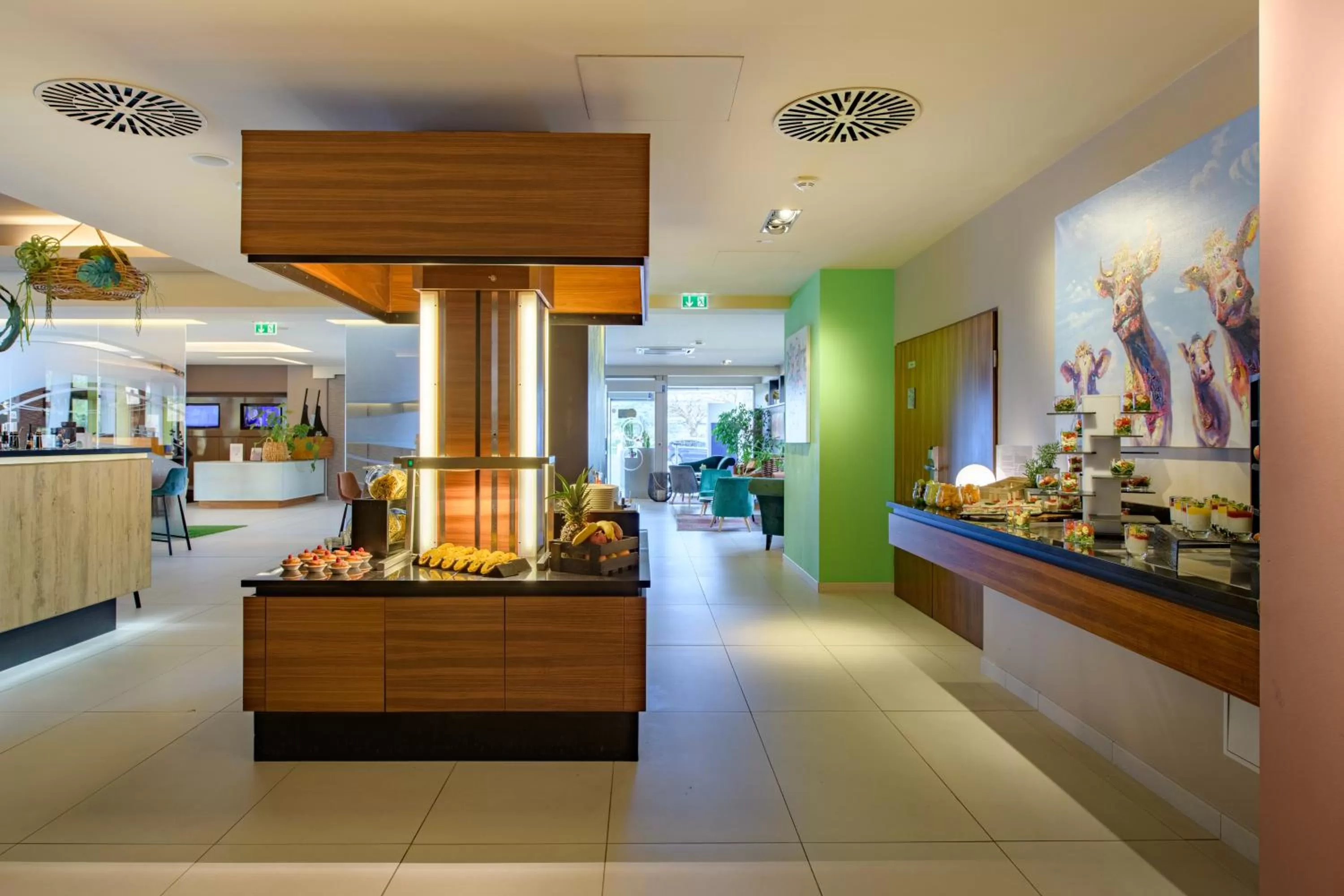 Restaurant/places to eat in Novotel Nürnberg am Messezentrum