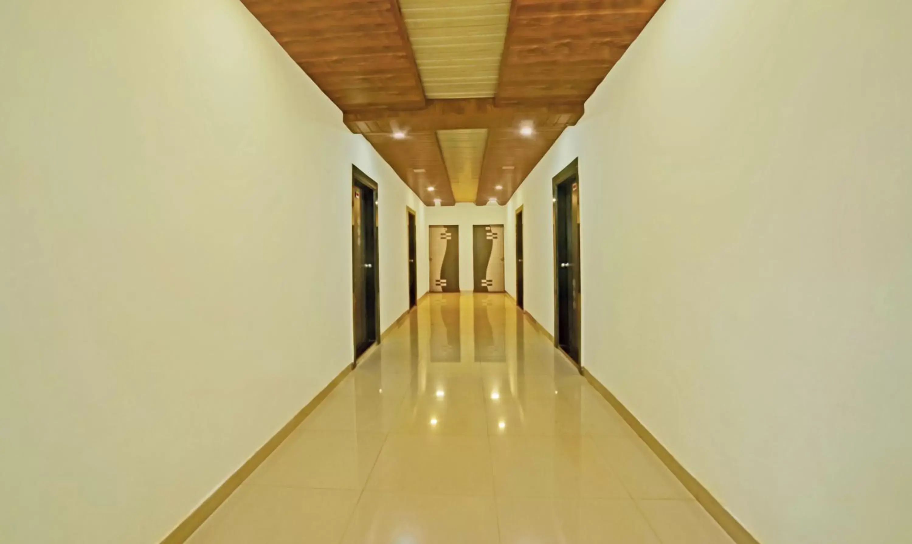 Lobby or reception in Treebo Balaji Excellency with Pool & Spa Lobby or reception in Treebo Balaji Excellency with Pool & Spa