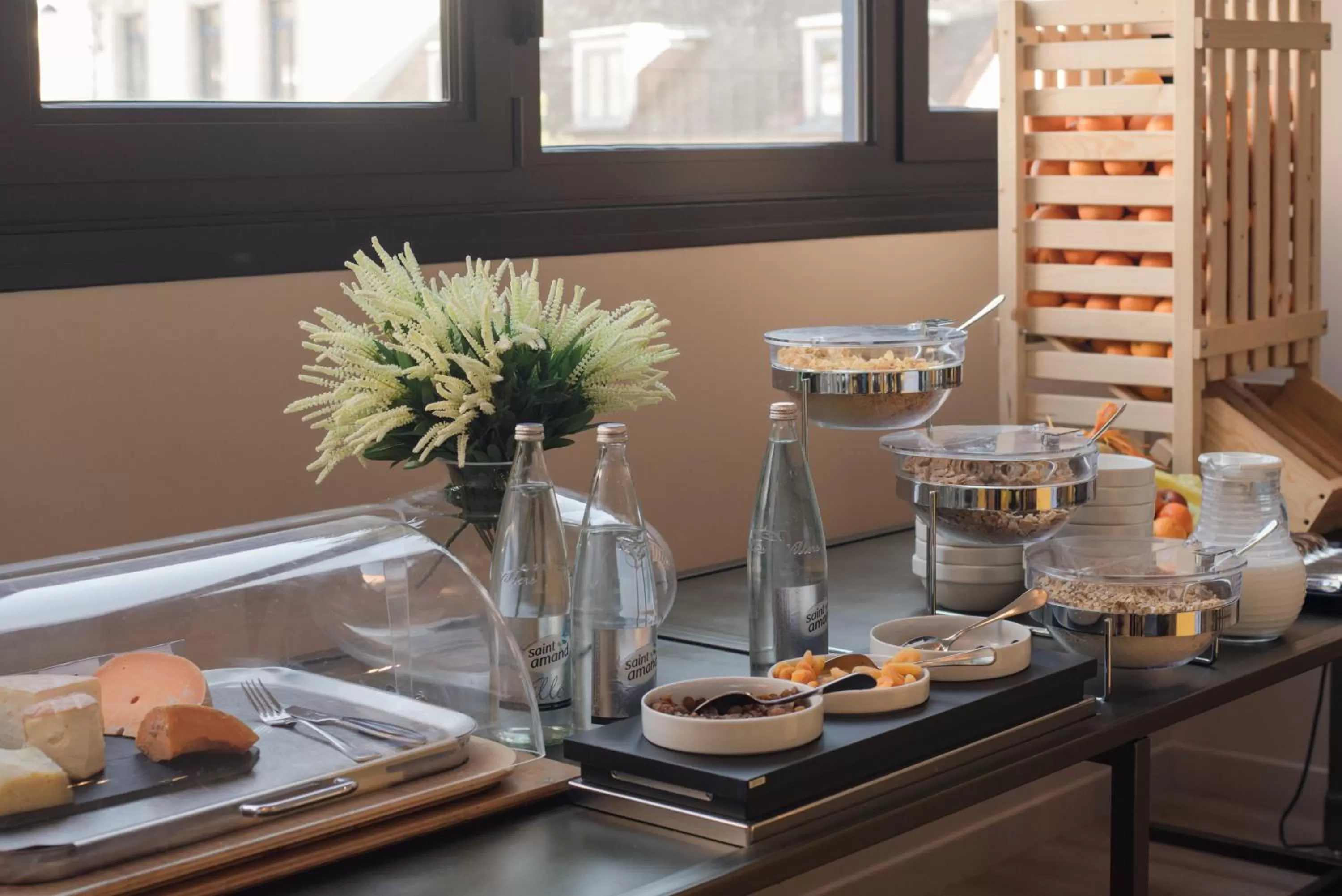 Continental breakfast in Best Western Hôtel Hermitage