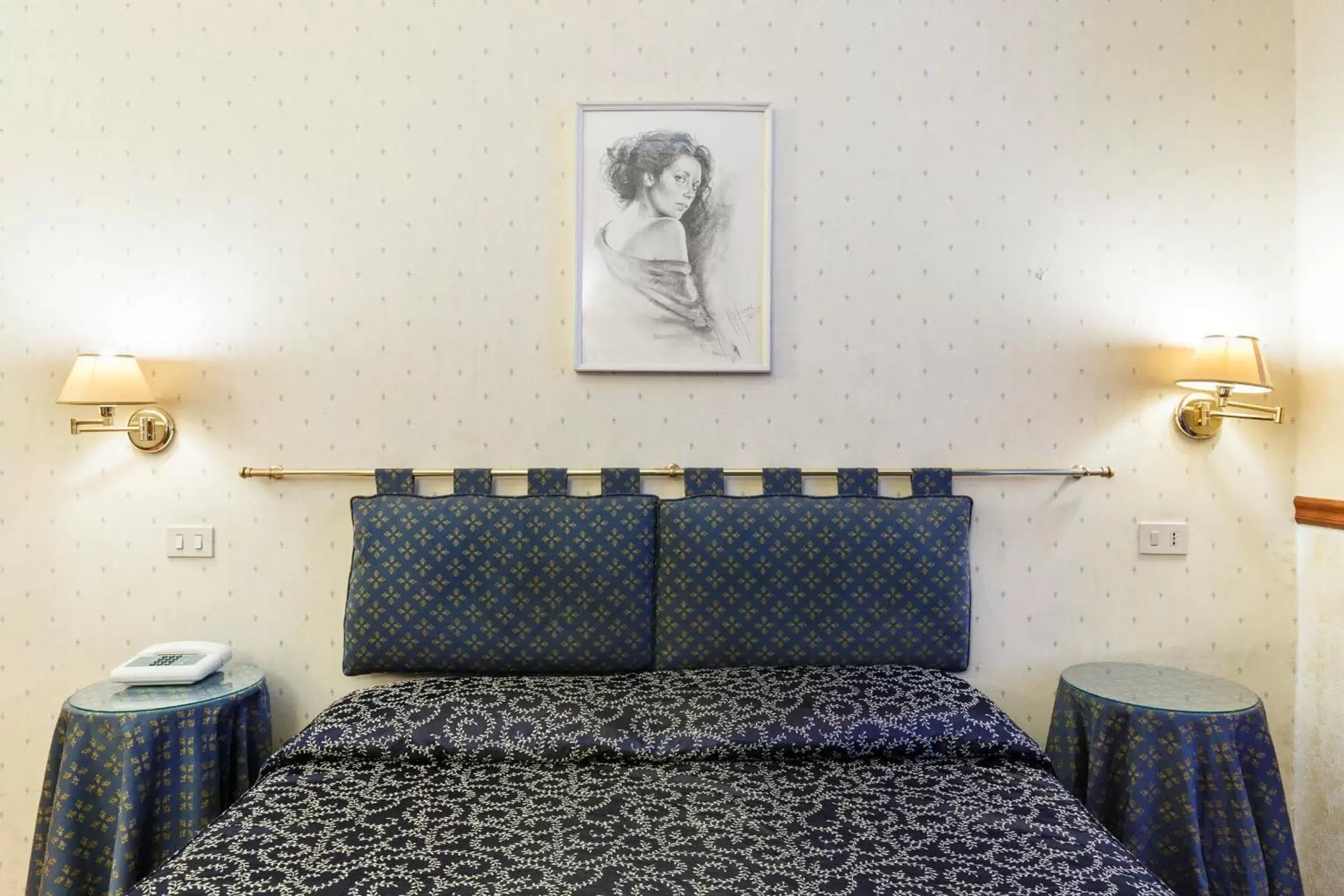 Bedroom, Room Photo in Hotel Paris