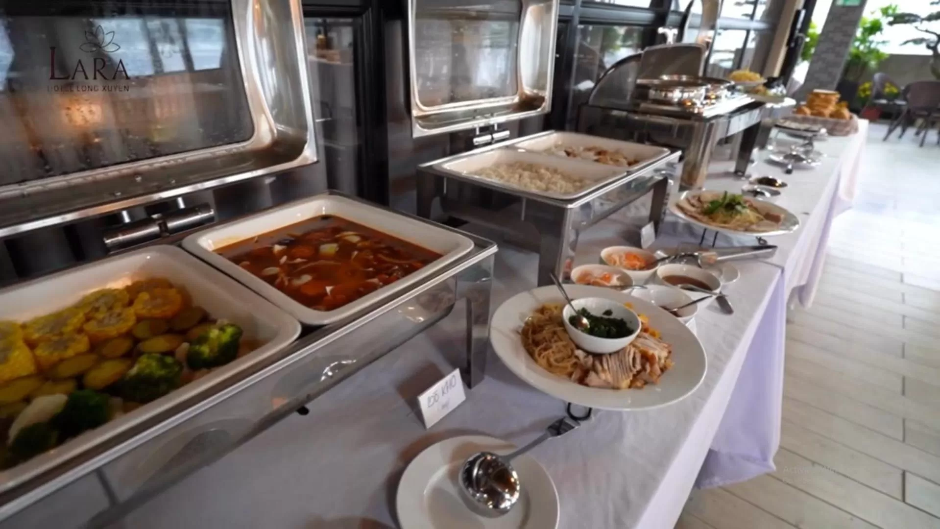 LARA HOTEL LONG XUYÊN