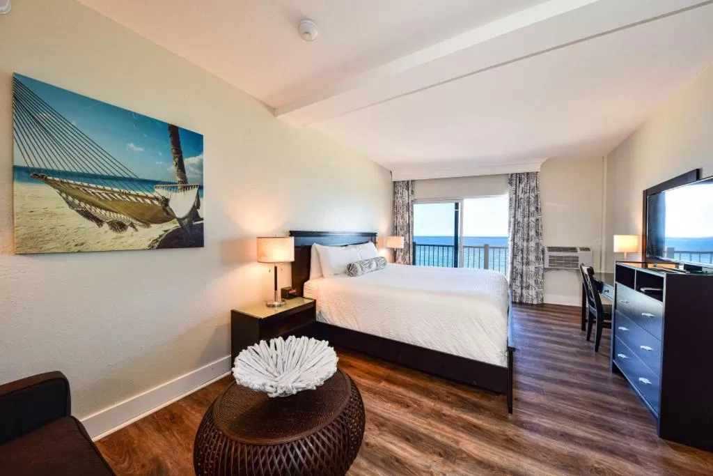 Floor plan, Bed in Sun Tower Hotel & Suites on the Beach