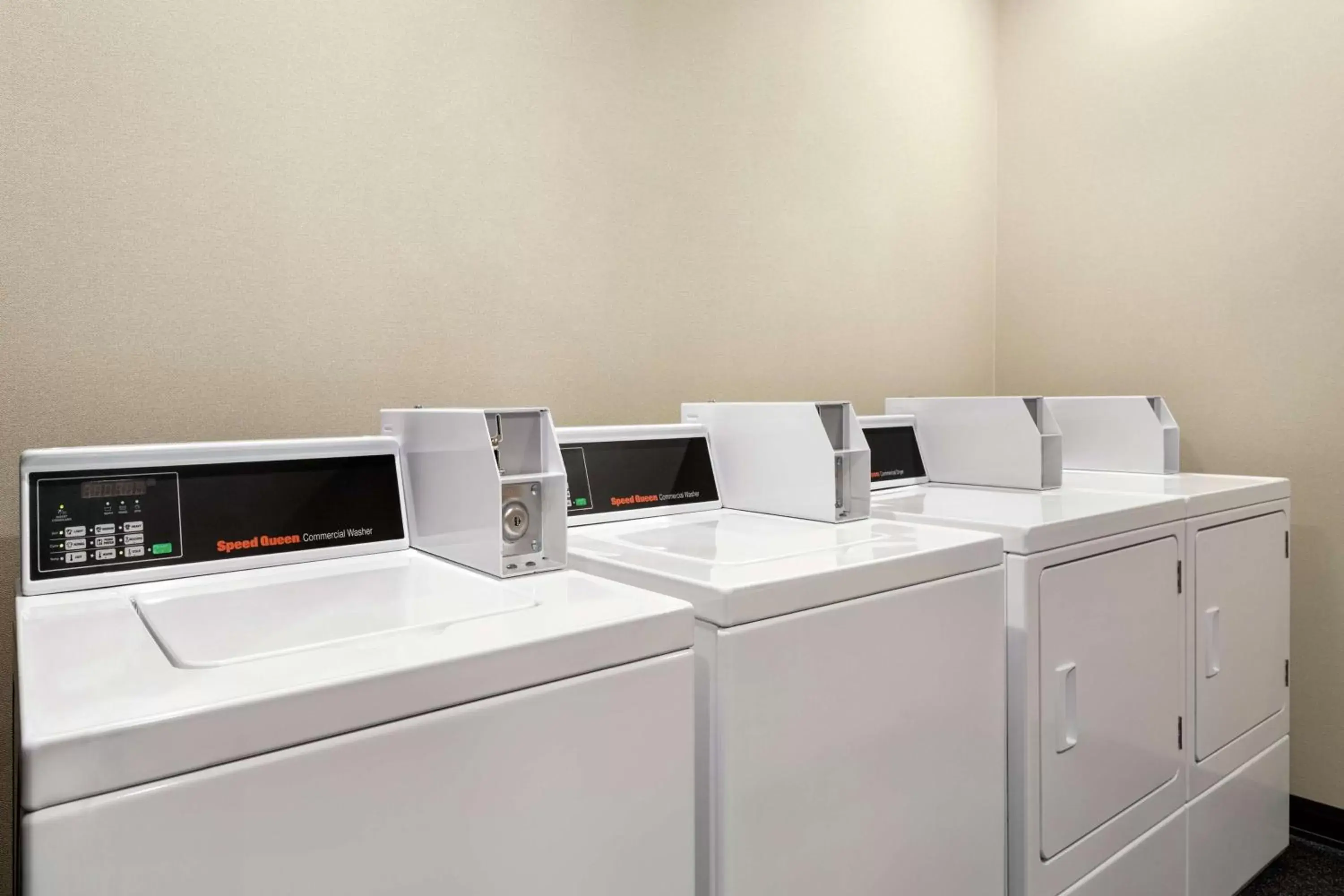 Property building in Home2 Suites By Hilton Ridley Park Philadelphia Airport So Property building in Home2 Suites By Hilton Ridley Park Philadelphia Airport So