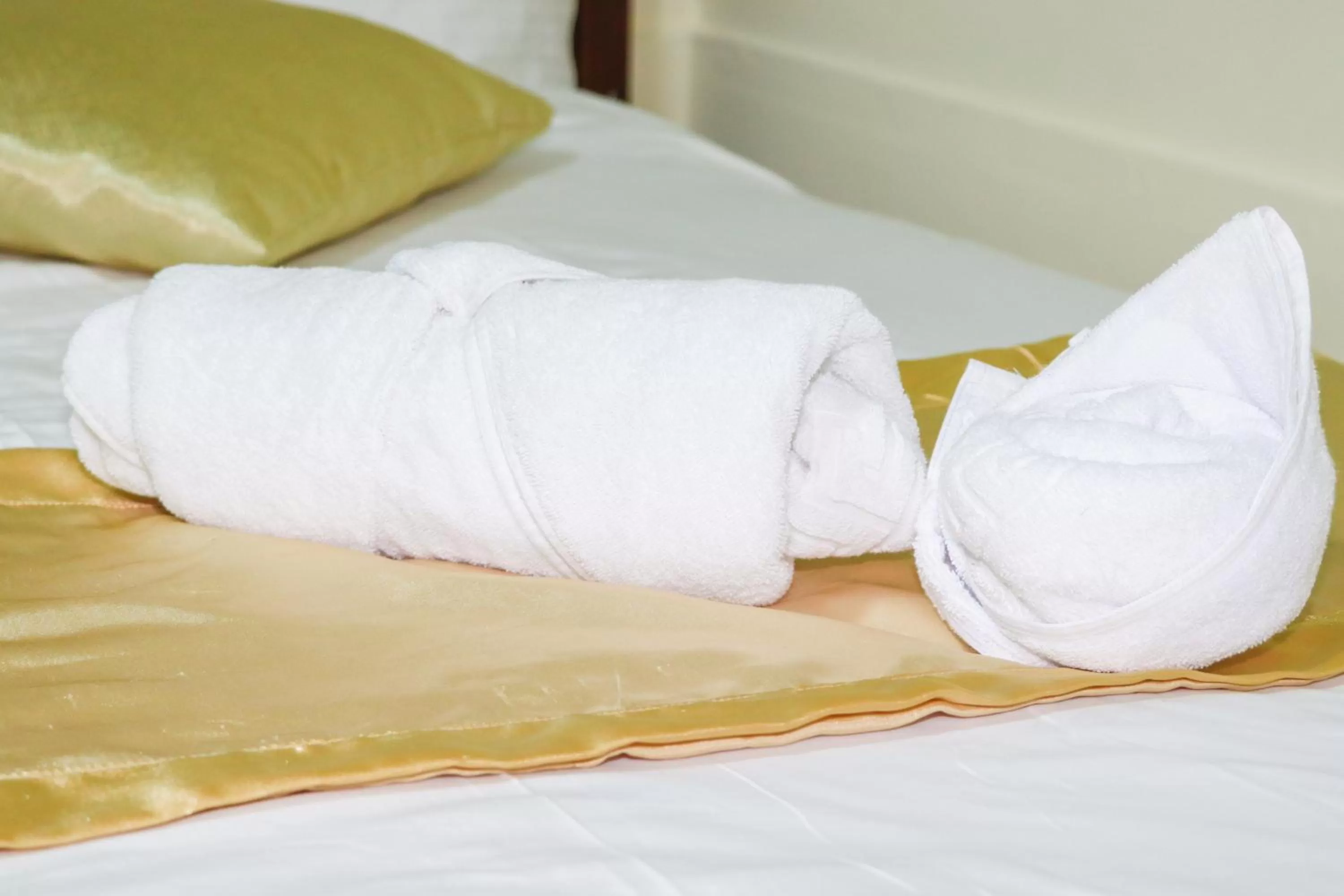 Photo of the whole room, Bed in Al Jamal Suites