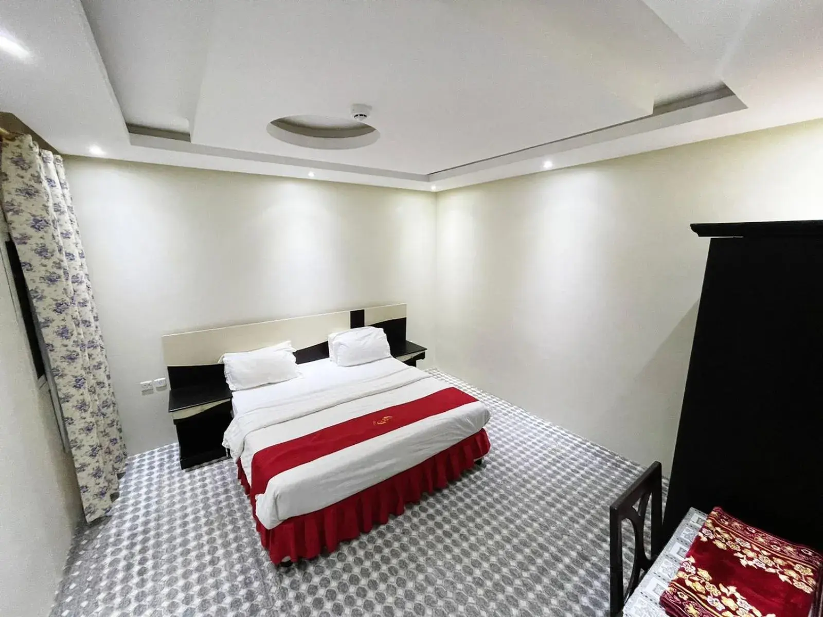 Bedroom, Bed in Merfal Hotel Apartments Al Taawan