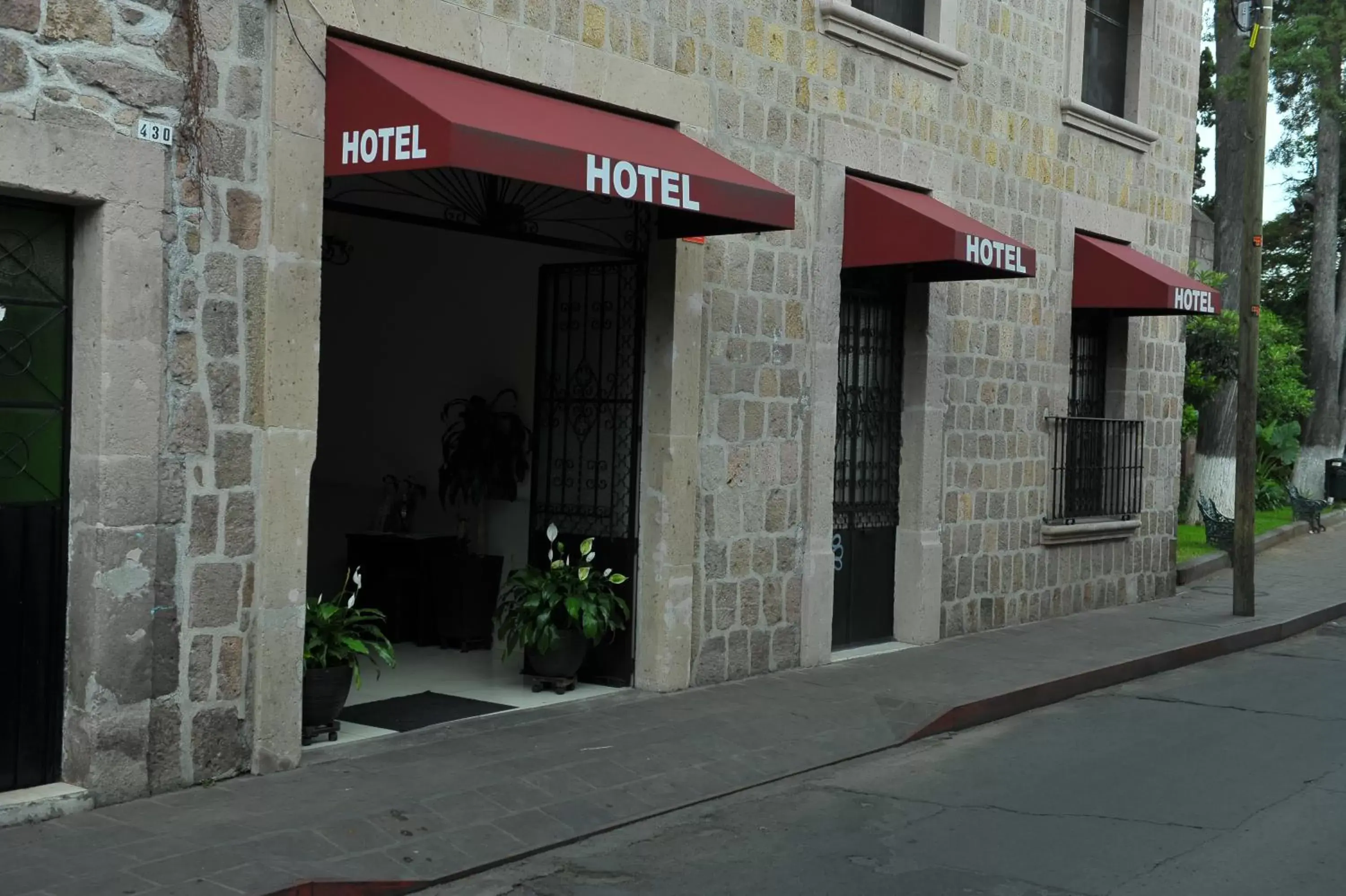 Property building in Hotel Casa de los Dulces S Express