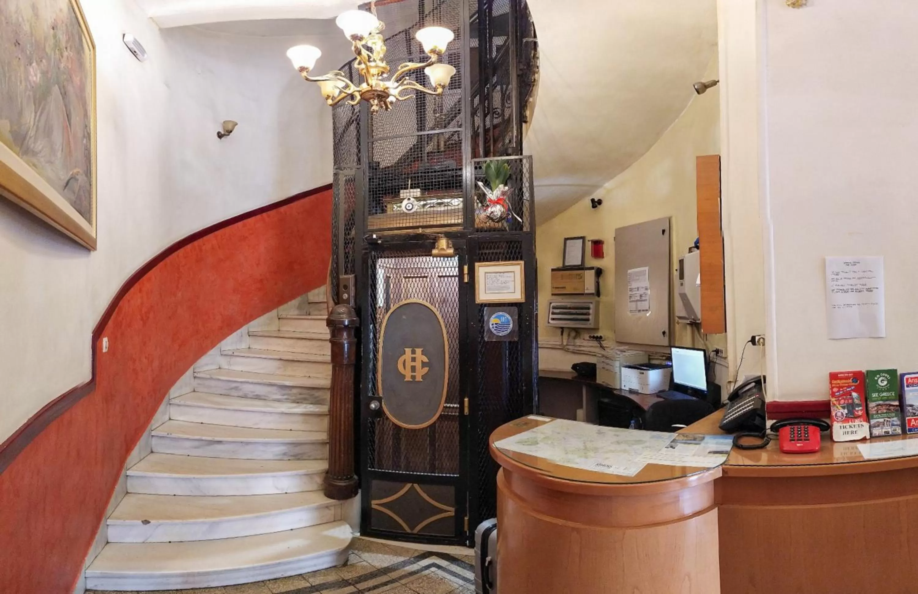 Lobby or reception in Cecil Hotel