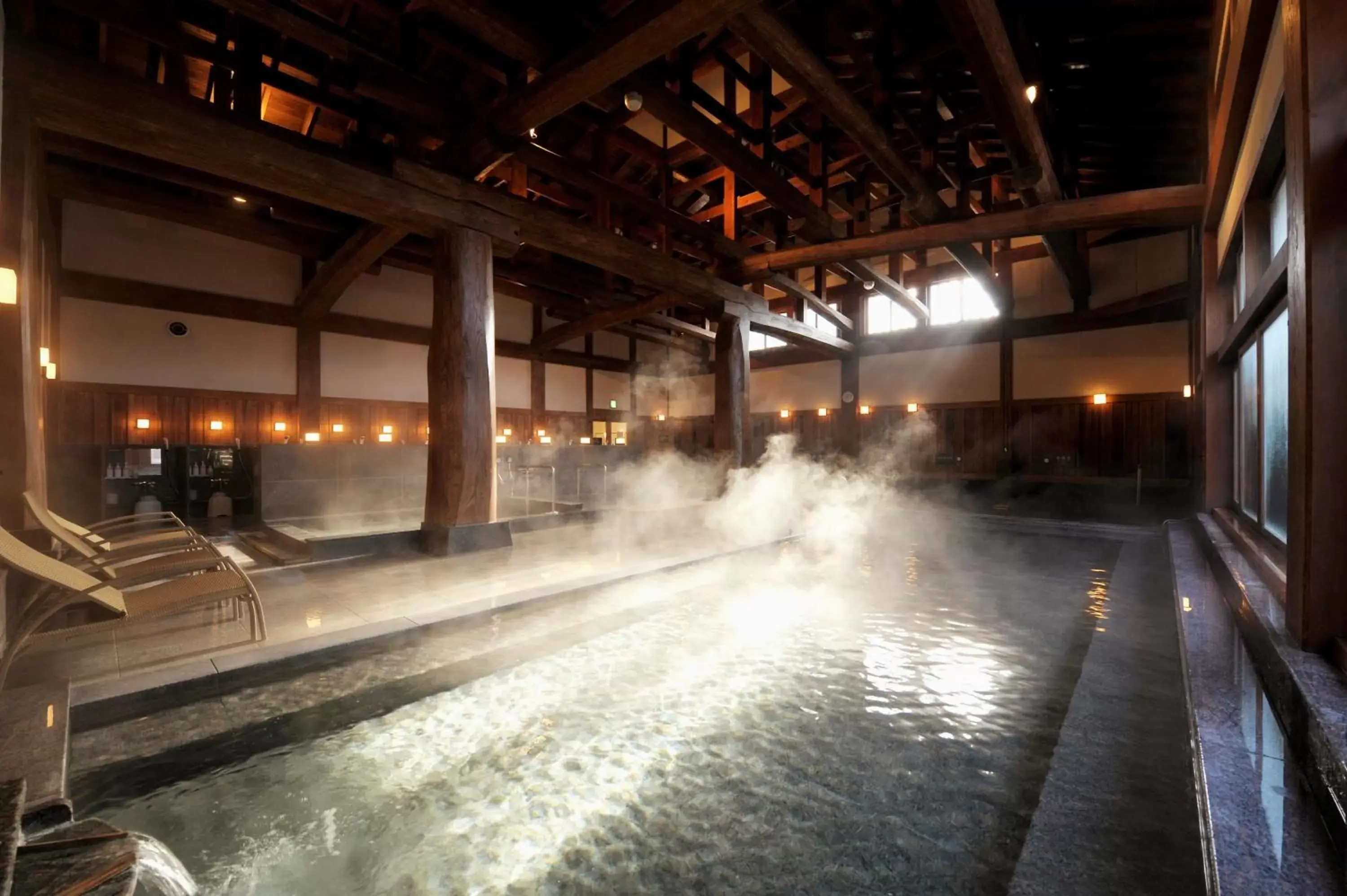 Hot Spring Bath, Swimming Pool in Highland Resort Hotel & Spa