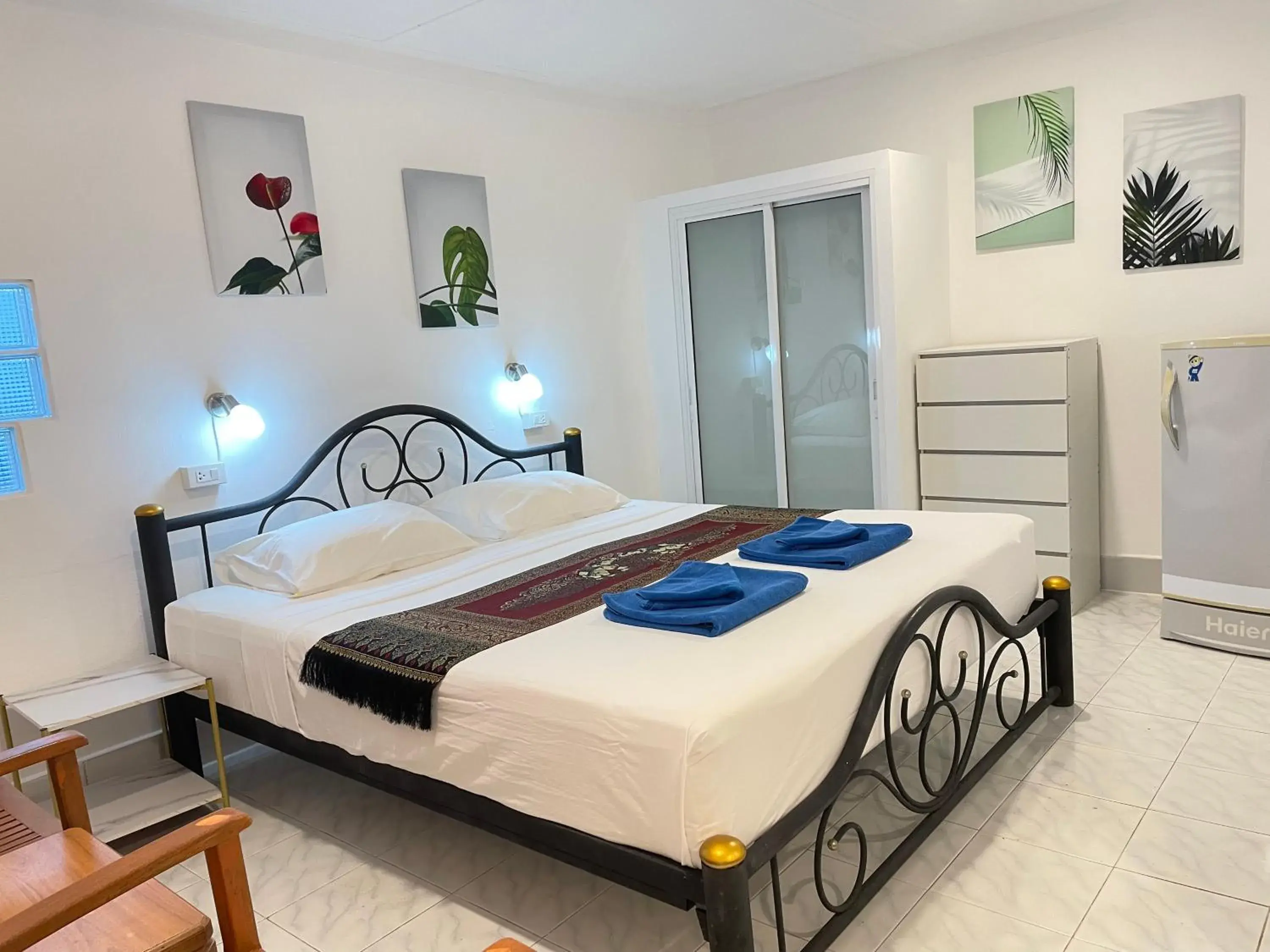 Bed in Lanta Island Resort - SHA Extra Plus