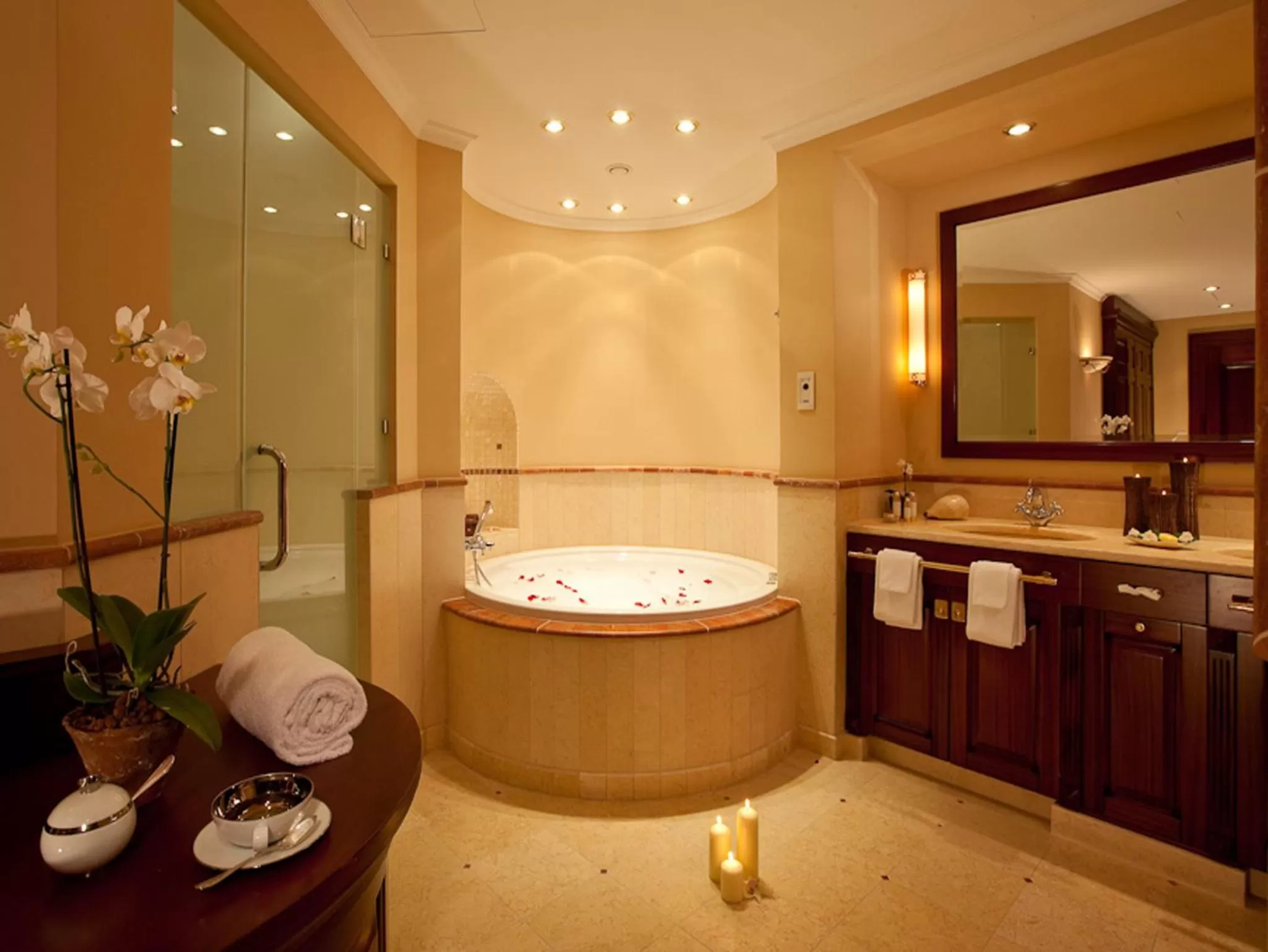 Bathroom in Yachthafenresidenz Hohe Düne