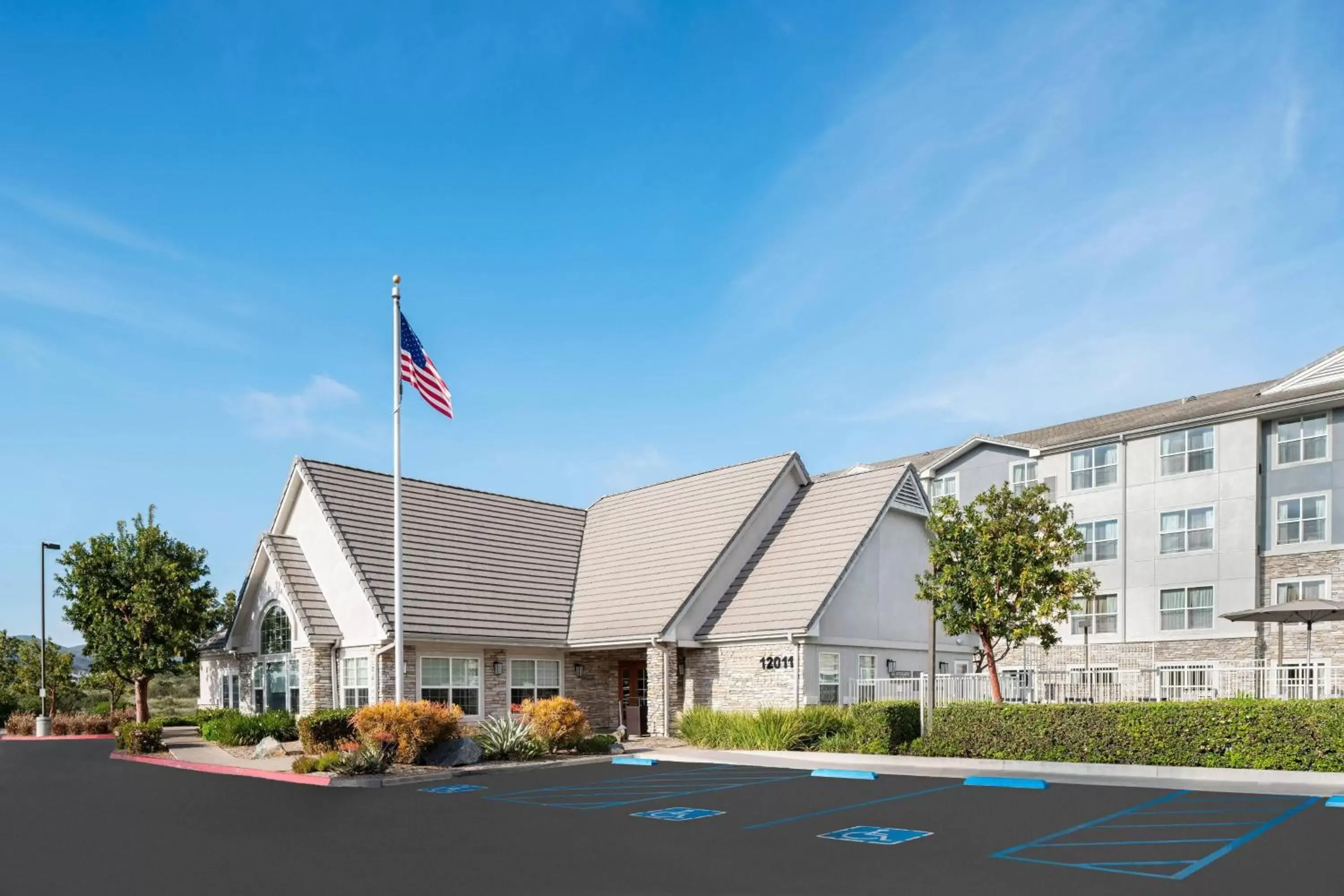 Property Building in Residence Inn San Diego Rancho Bernardo Scripps Poway