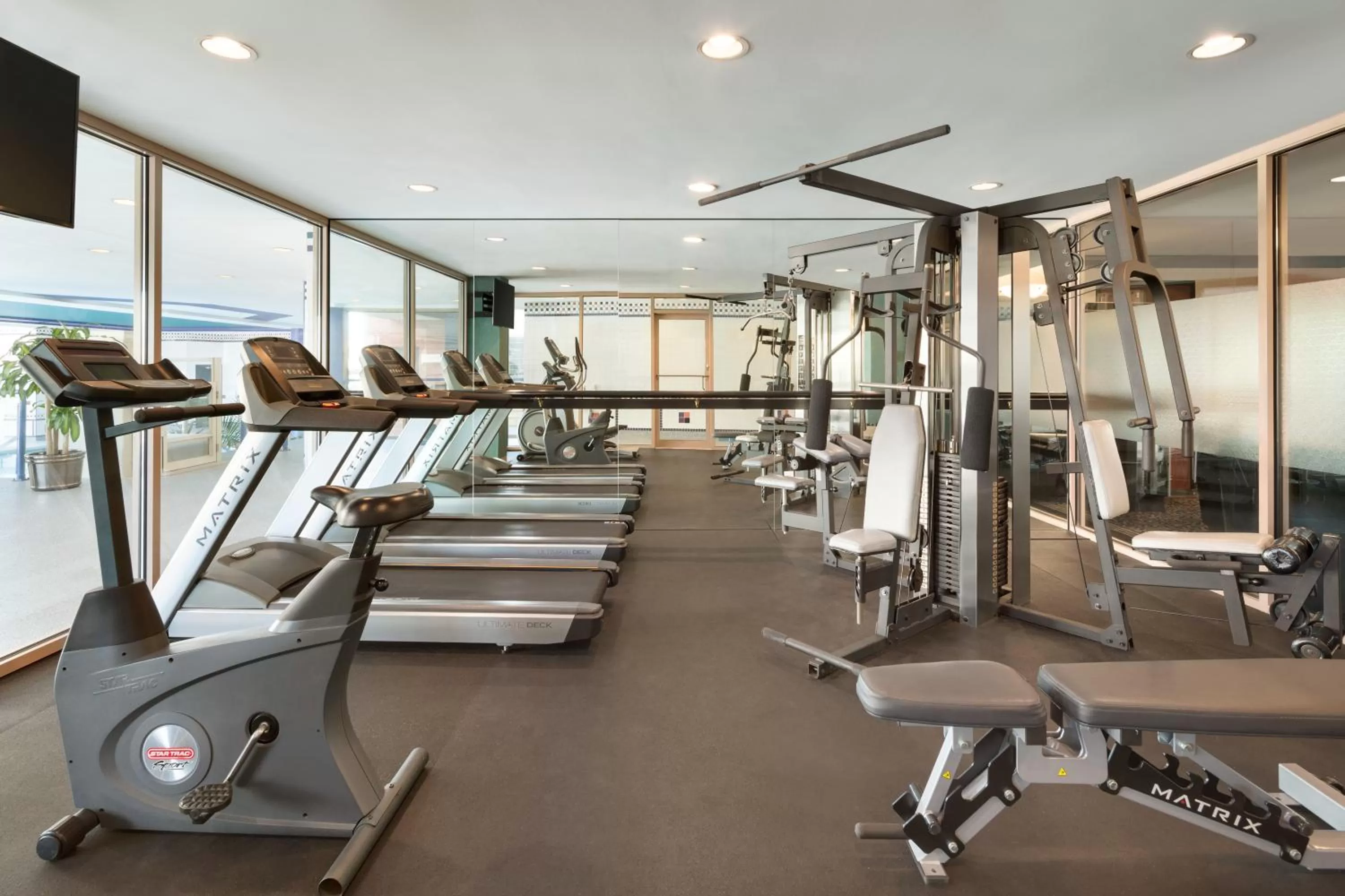 Fitness centre/facilities in Coast Victoria Hotel & Marina by APA