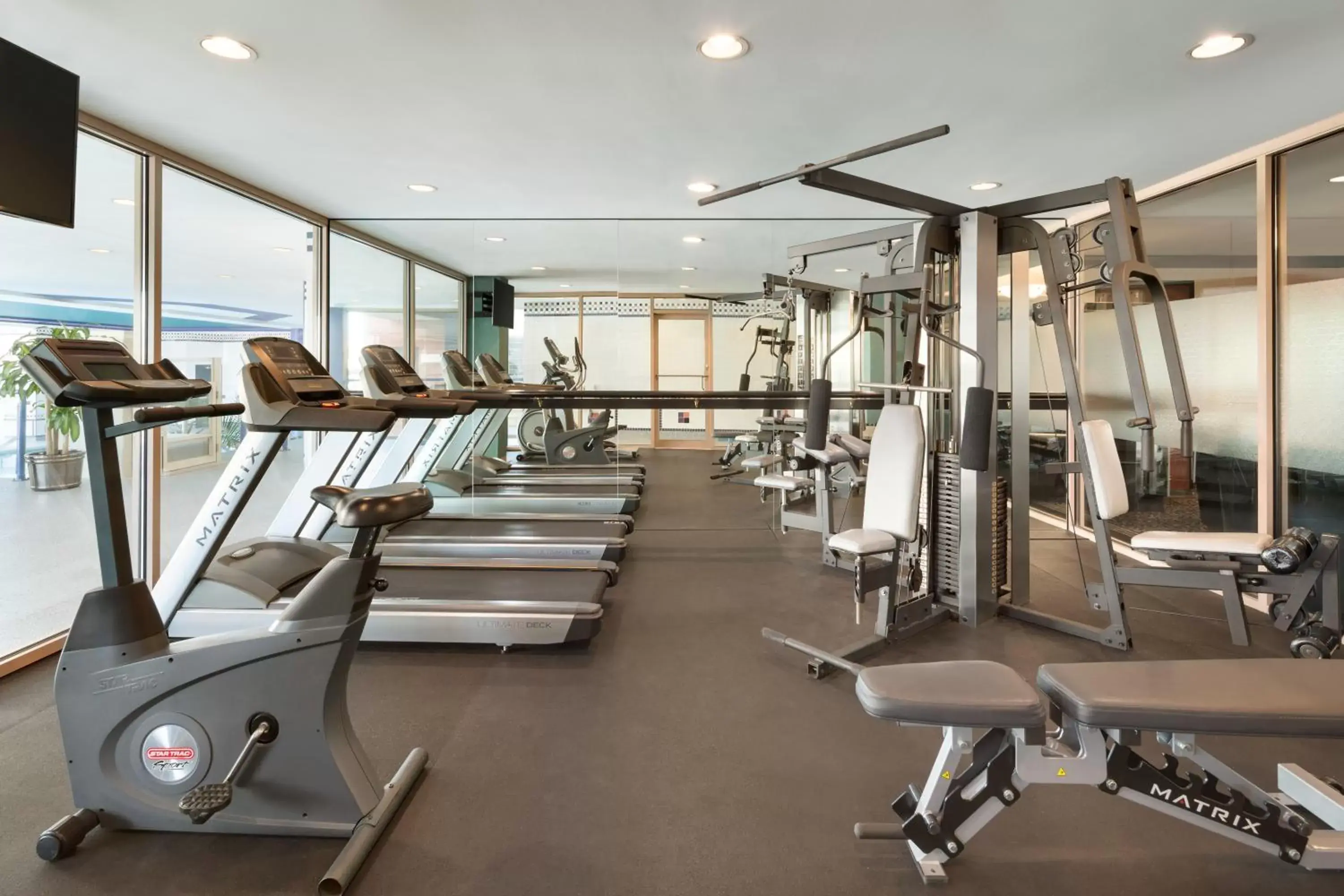 Fitness centre/facilities, Fitness Center/Facilities in Coast Victoria Hotel & Marina by APA