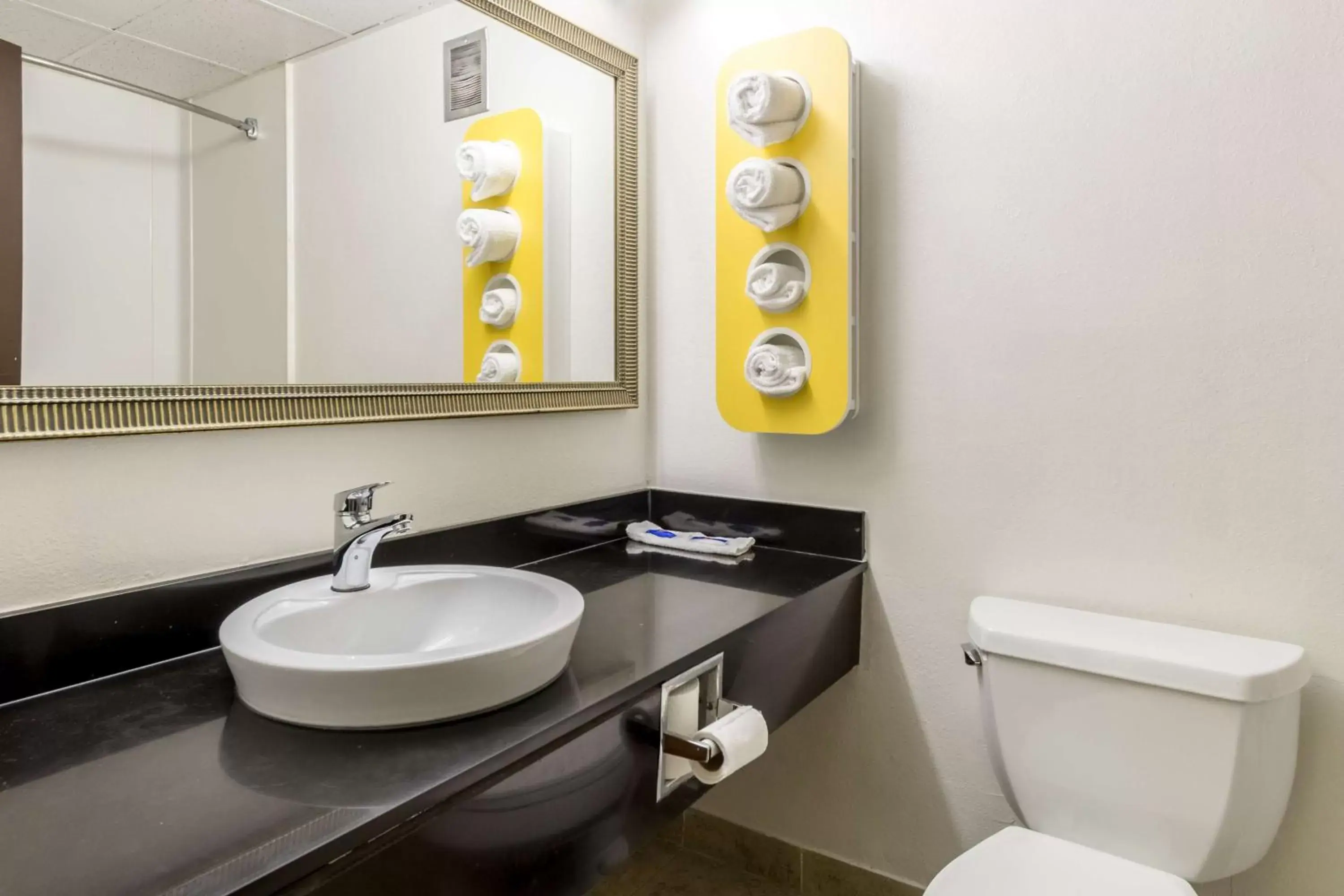 Photo of the whole room, Bathroom in Motel 6-Springfield, OH