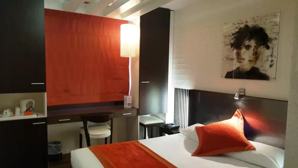 Bedroom, Bed in Hotel Europole