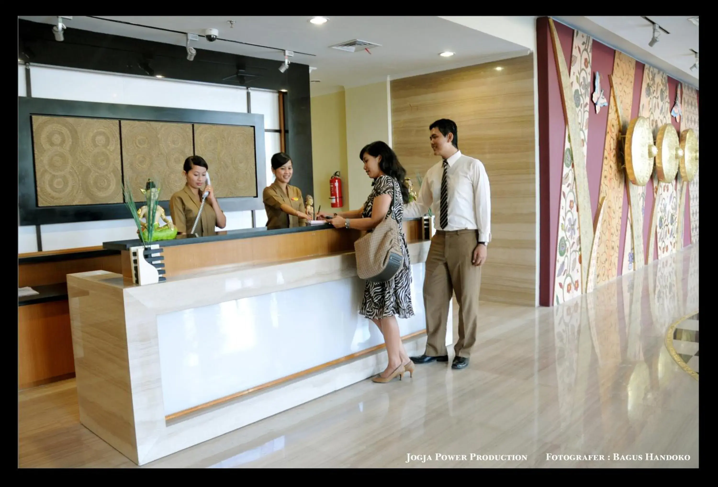 Lobby or reception in Ros-In Hotel Lobby or reception in Ros-In Hotel