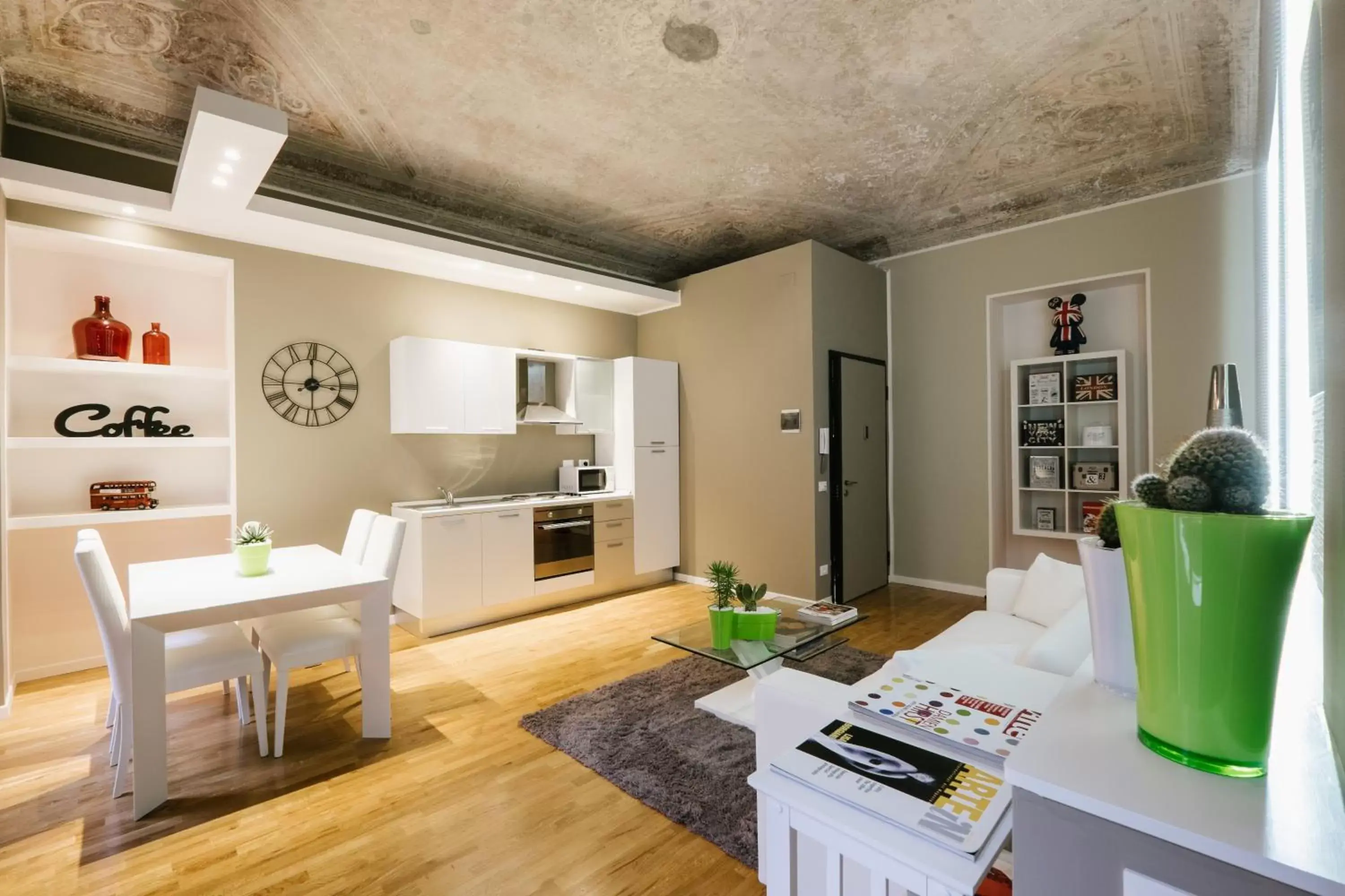 Coffee/tea facilities, Dining Area in Apart Hotel Torino