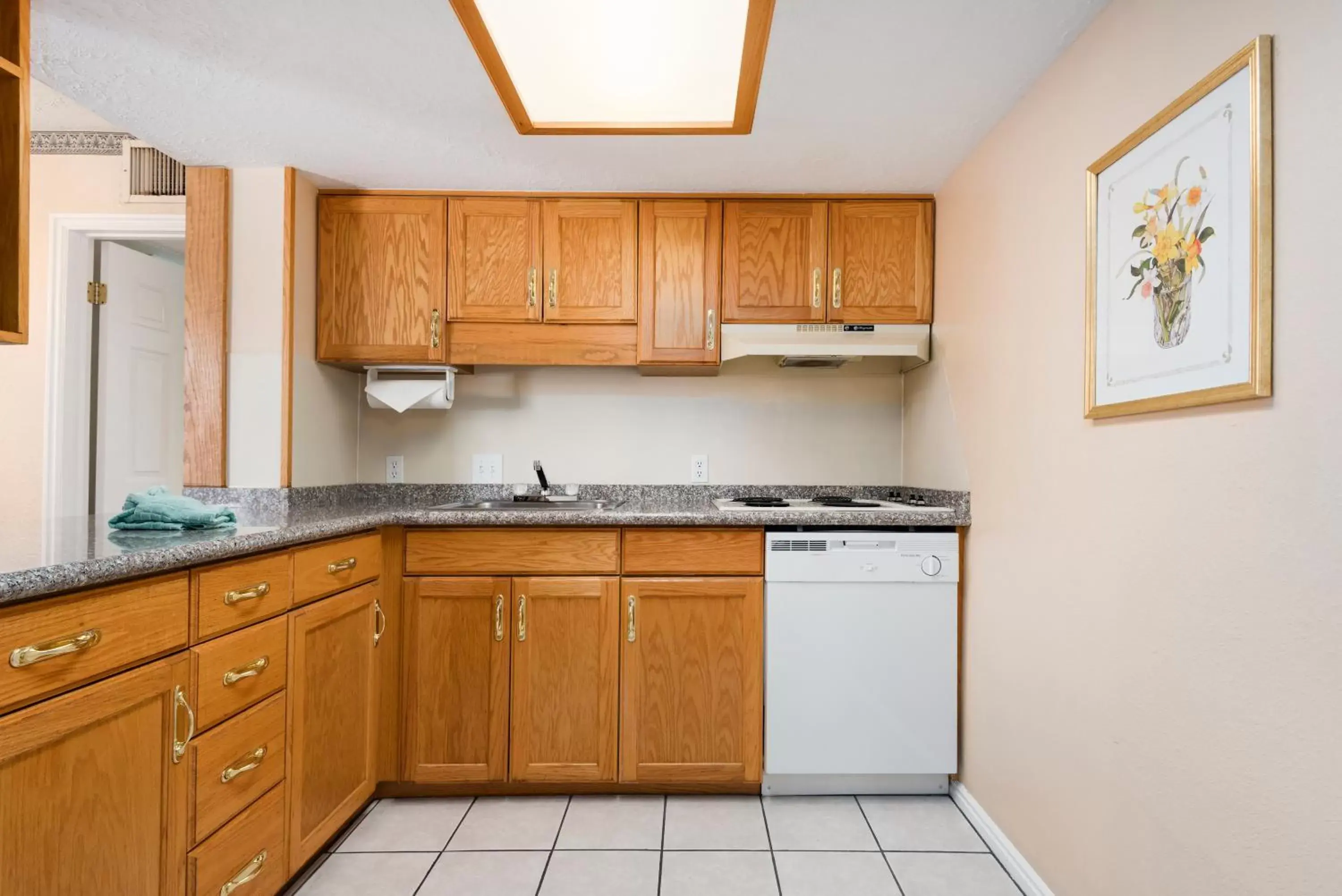 Kitchen or kitchenette, Kitchen/Kitchenette in The Kimball at Temple Square