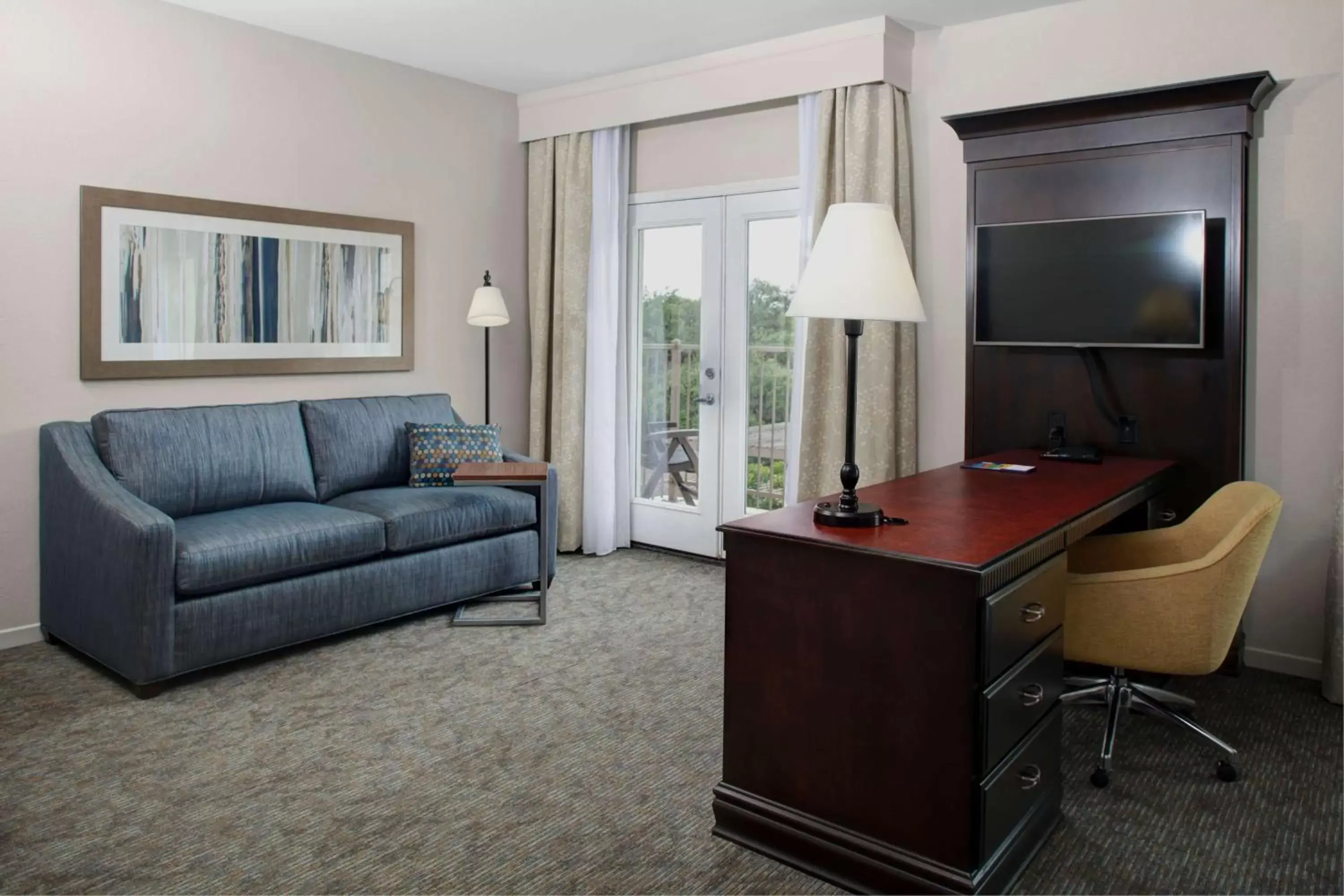 Bedroom, Seating Area in Hampton Inn & Suites Boerne