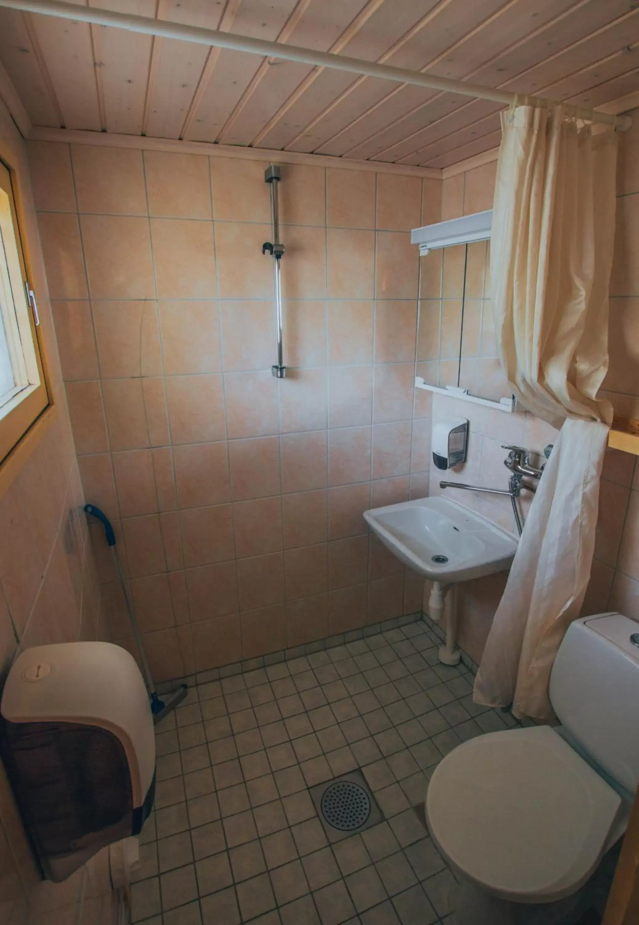 Bathroom in Motelli Rovaniemi