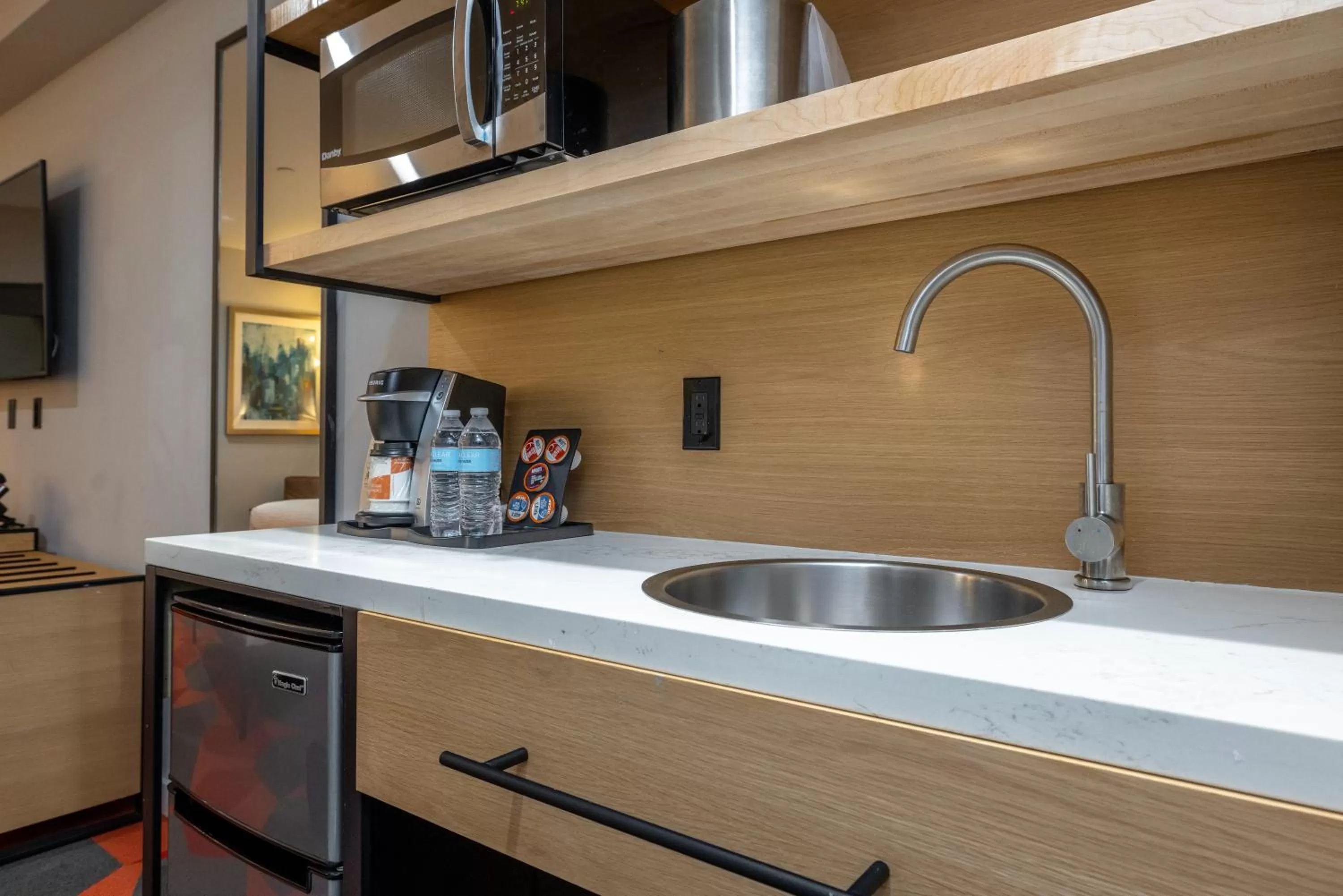 Bedroom in Infinity Hotel San Francisco, Tapestry Collection by Hilton