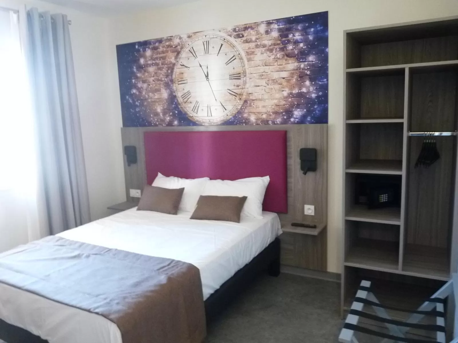 Bed in L'Horloge Gourmande