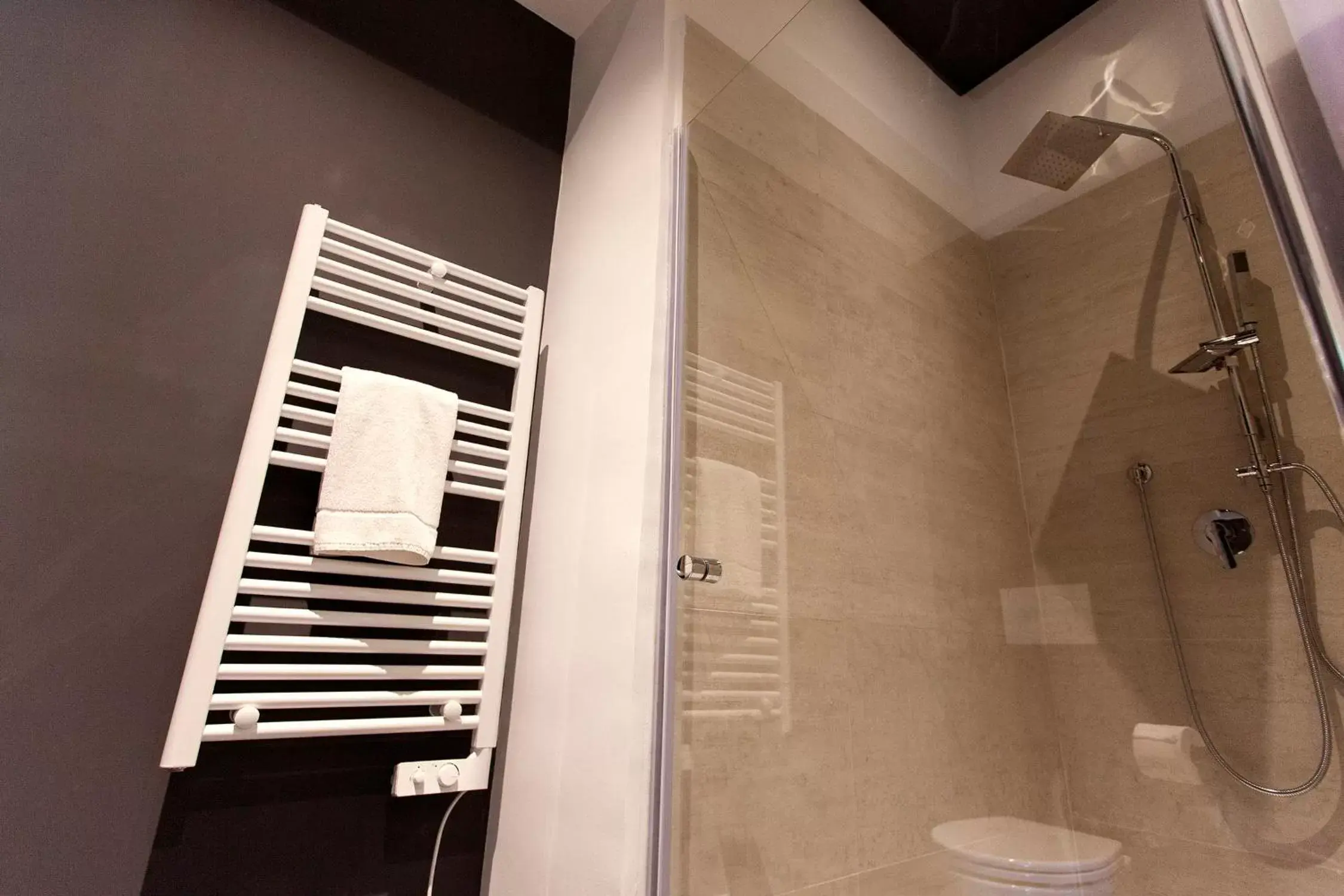 Shower, Bathroom in Residenza Nausicaa - 50 meters from the beach