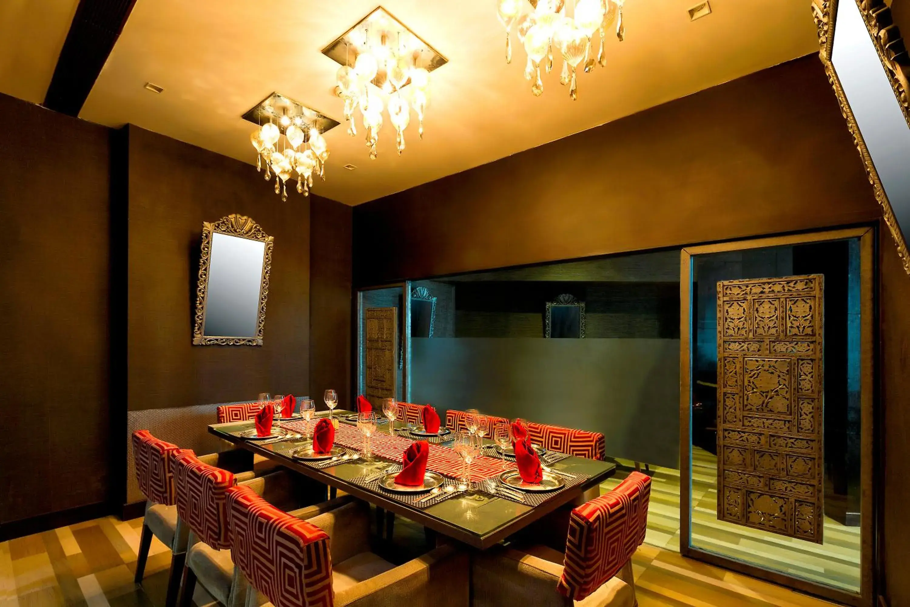 Restaurant/Places to Eat in Clarion Hotel President Chennai