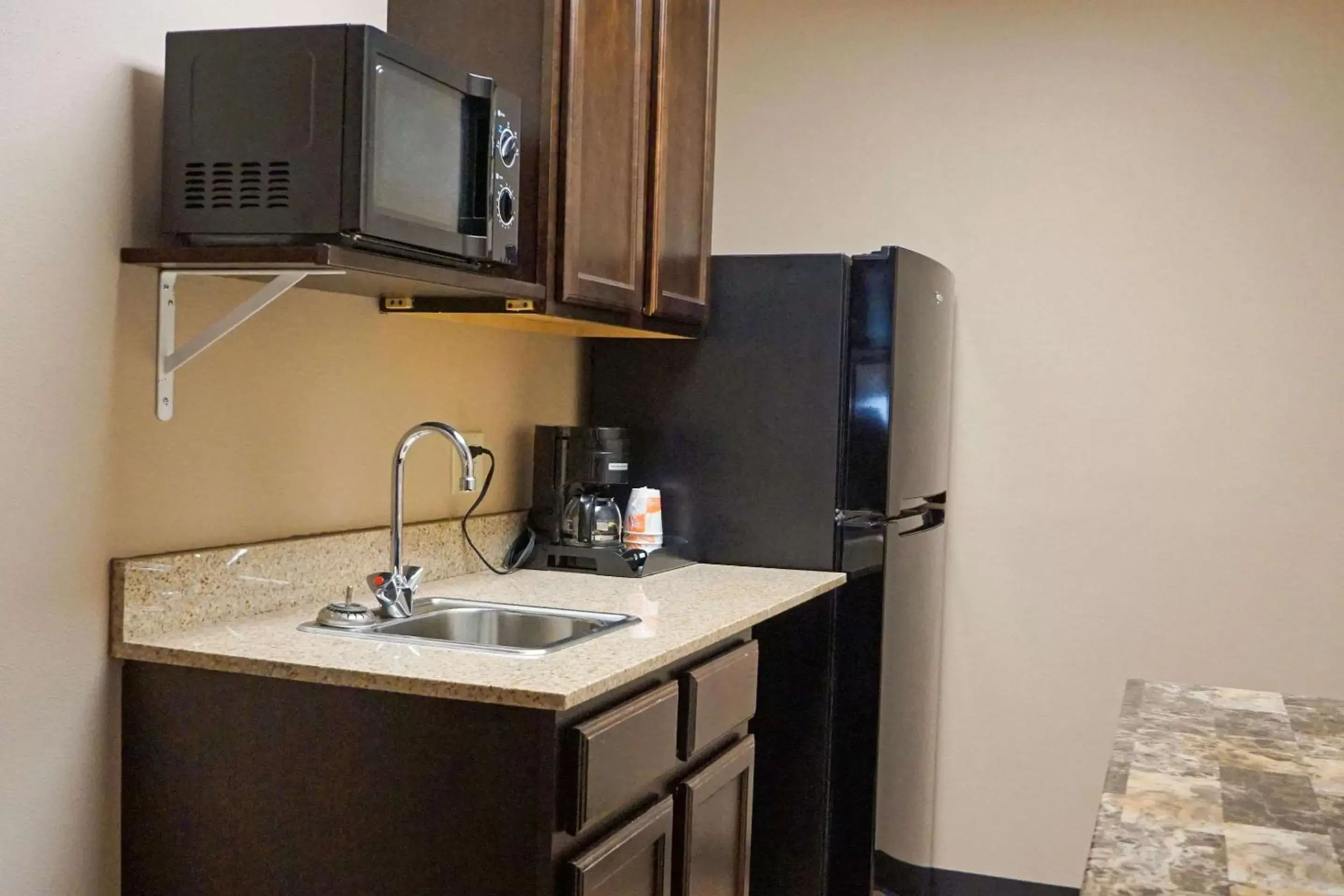 Photo of the whole room, Kitchen/Kitchenette in Quality Inn & Suites Watertown