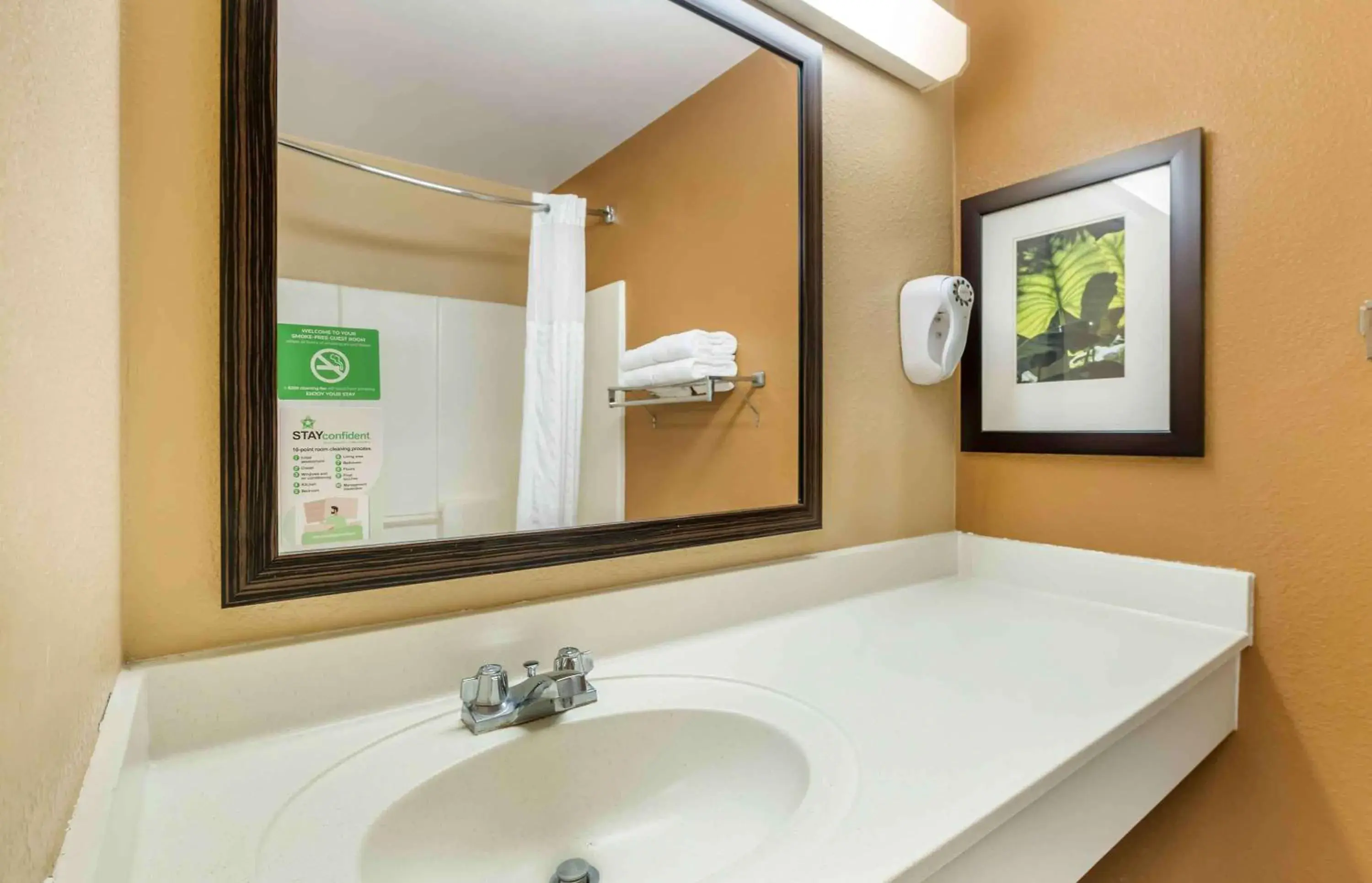 Bathroom in Extended Stay America Suites - Minneapolis - Maple Grove