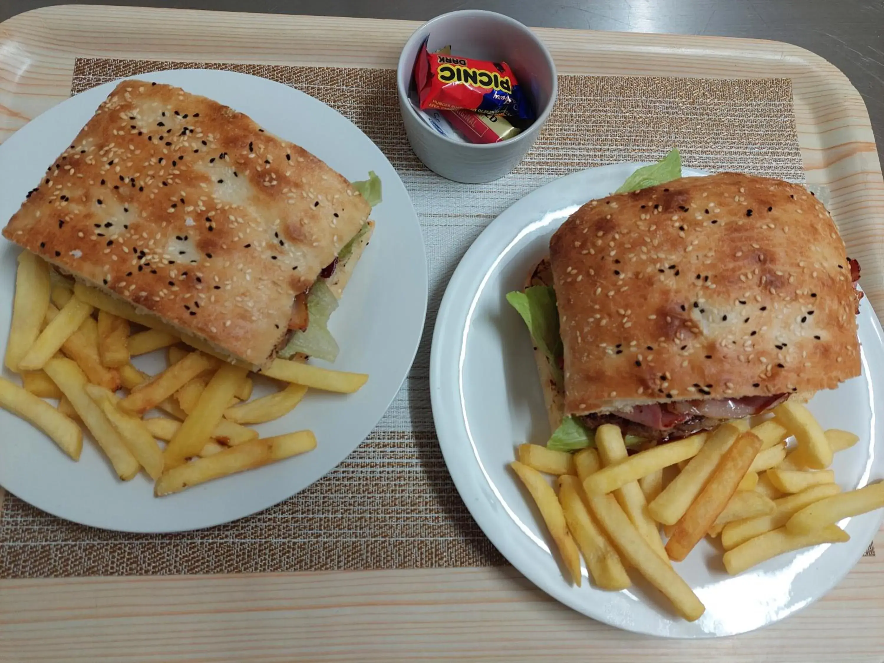 Food in Settlers Motor Inn Food in Settlers Motor Inn