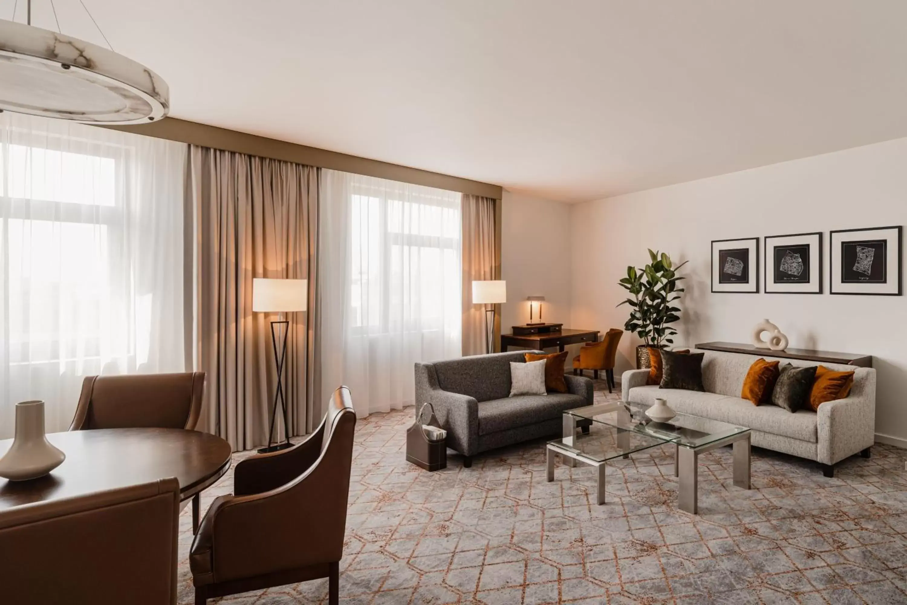 Living room, Seating Area in Sheraton Poznan Hotel