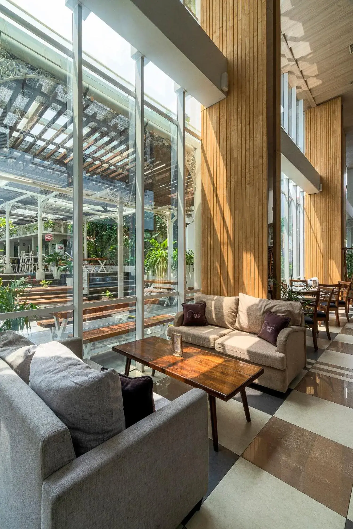 Restaurant/places to eat in THE 1O1 Yogyakarta Tugu Restaurant/places to eat in THE 1O1 Yogyakarta Tugu