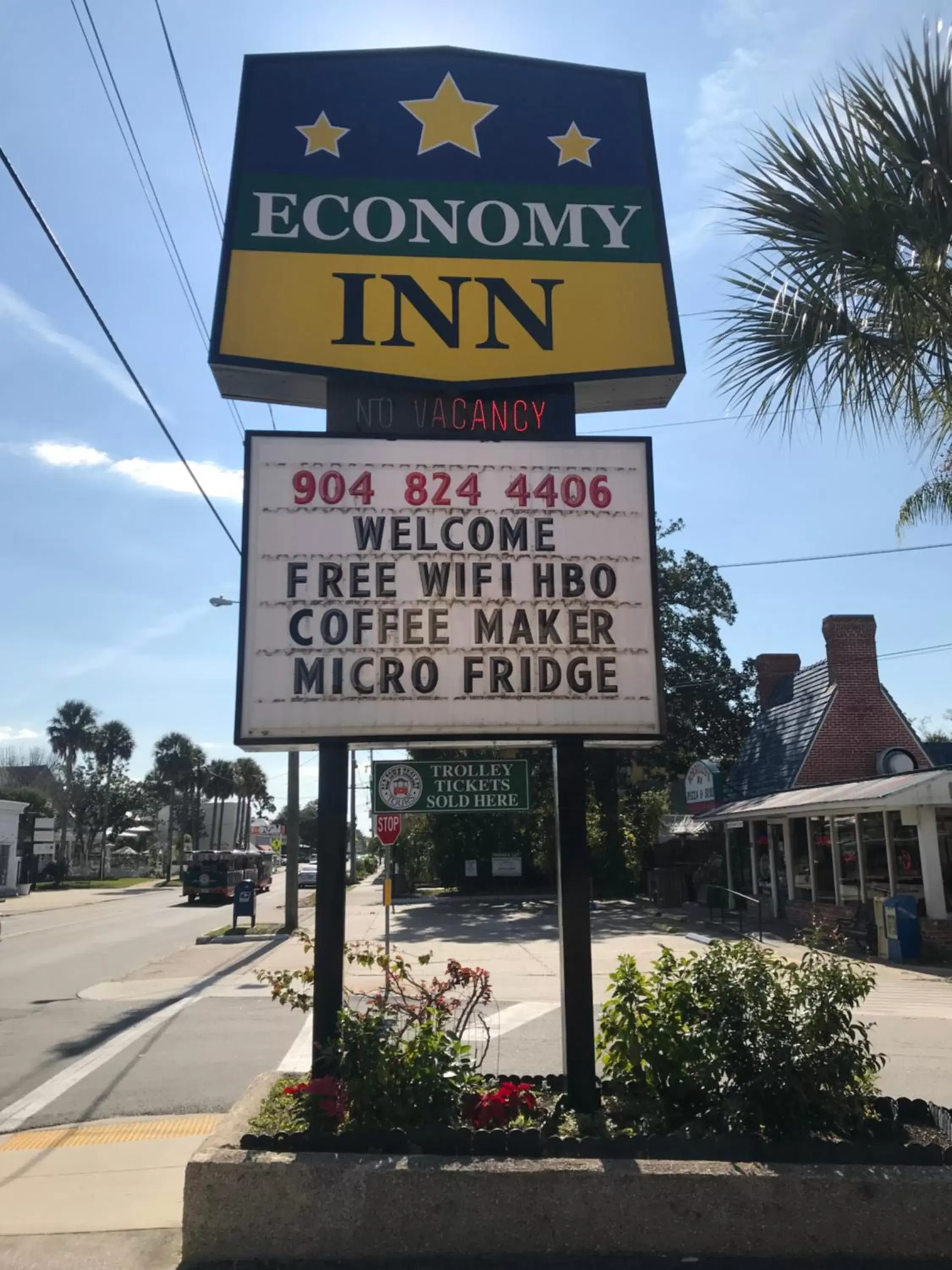 Property Logo/Sign in Economy Inn Historic District