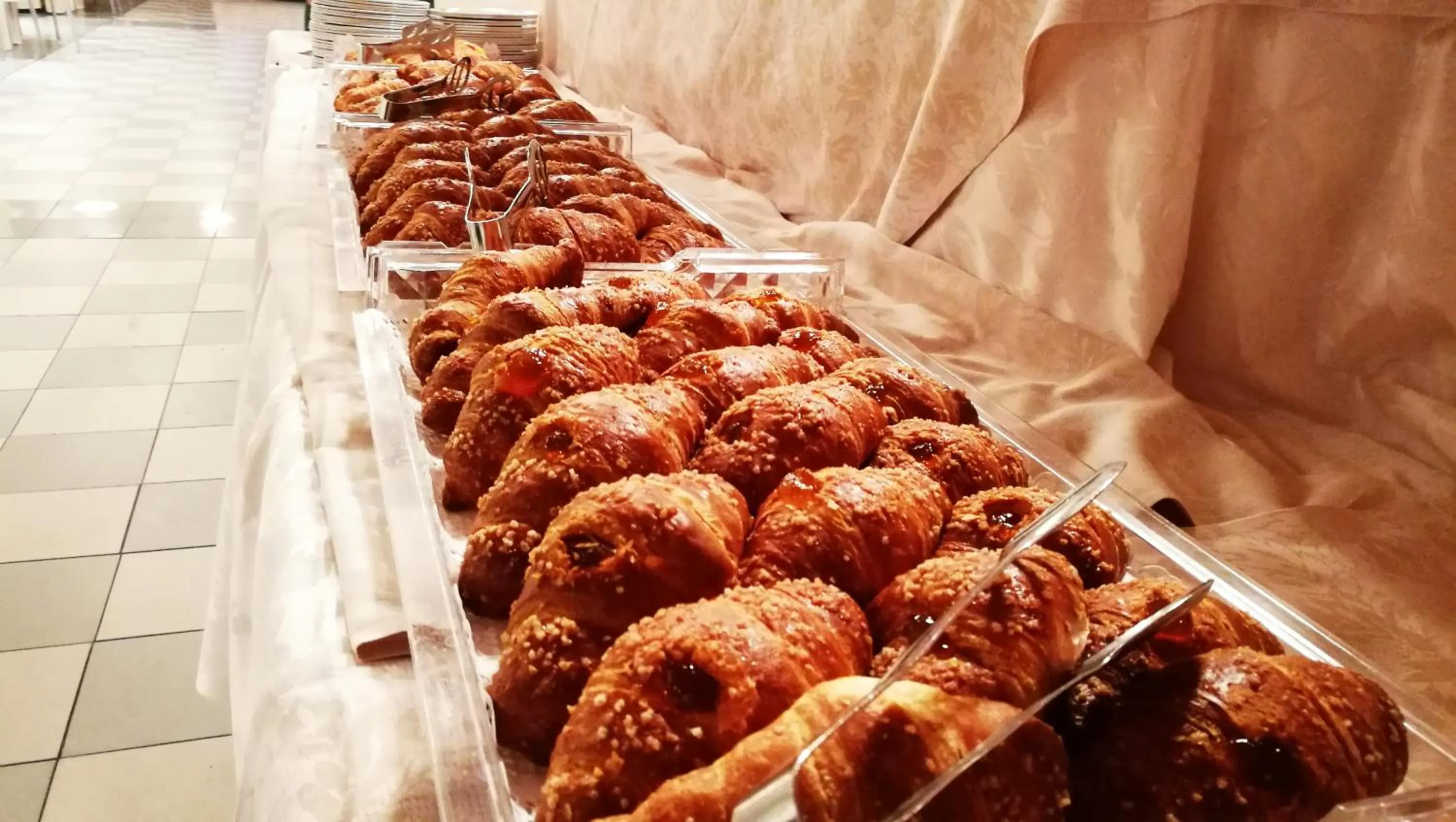 Food in Hotel Dante Family Spa Resort