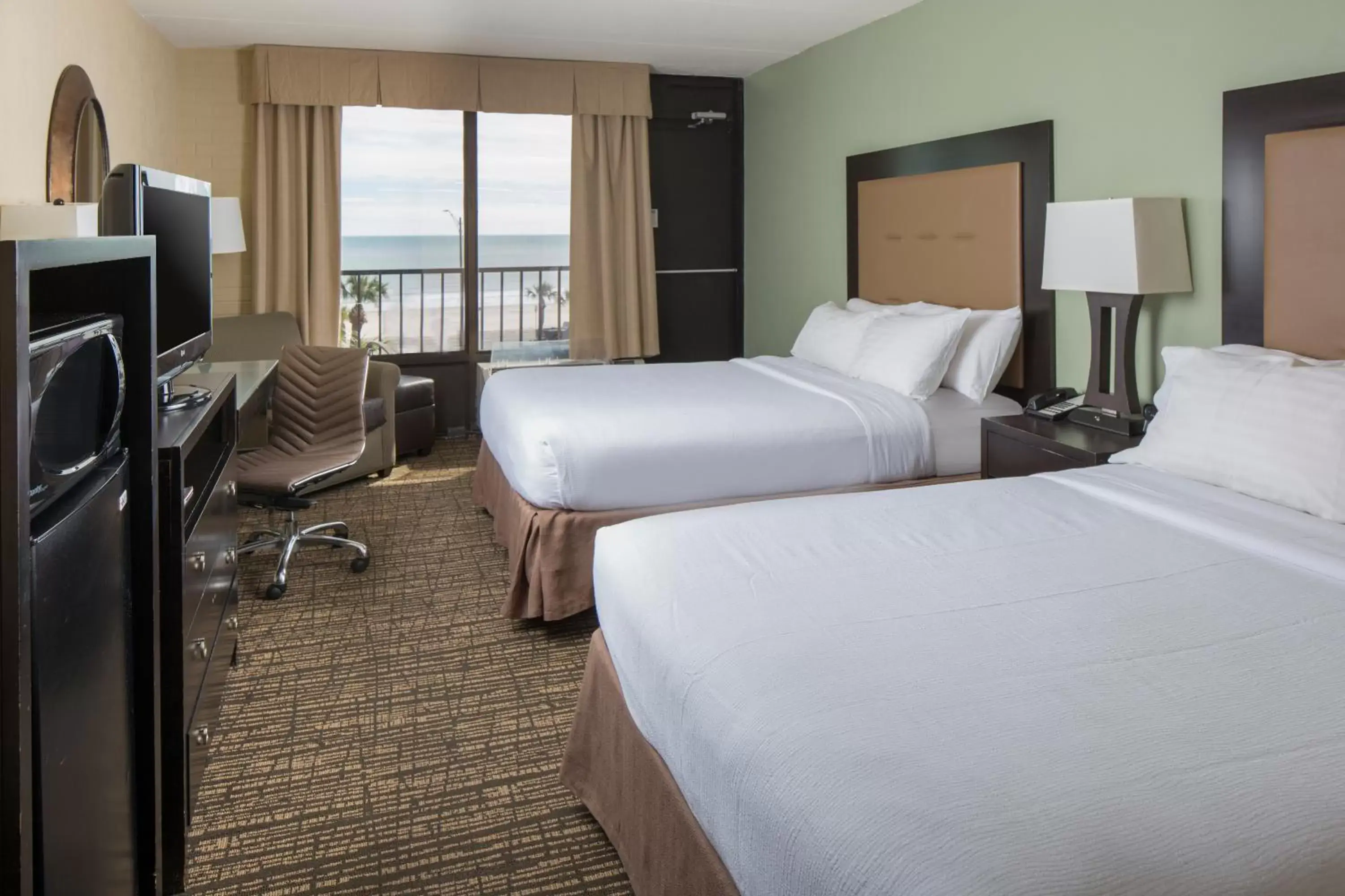 Bedroom in Holiday Inn Resort Galveston - On The Beach, an IHG Hotel