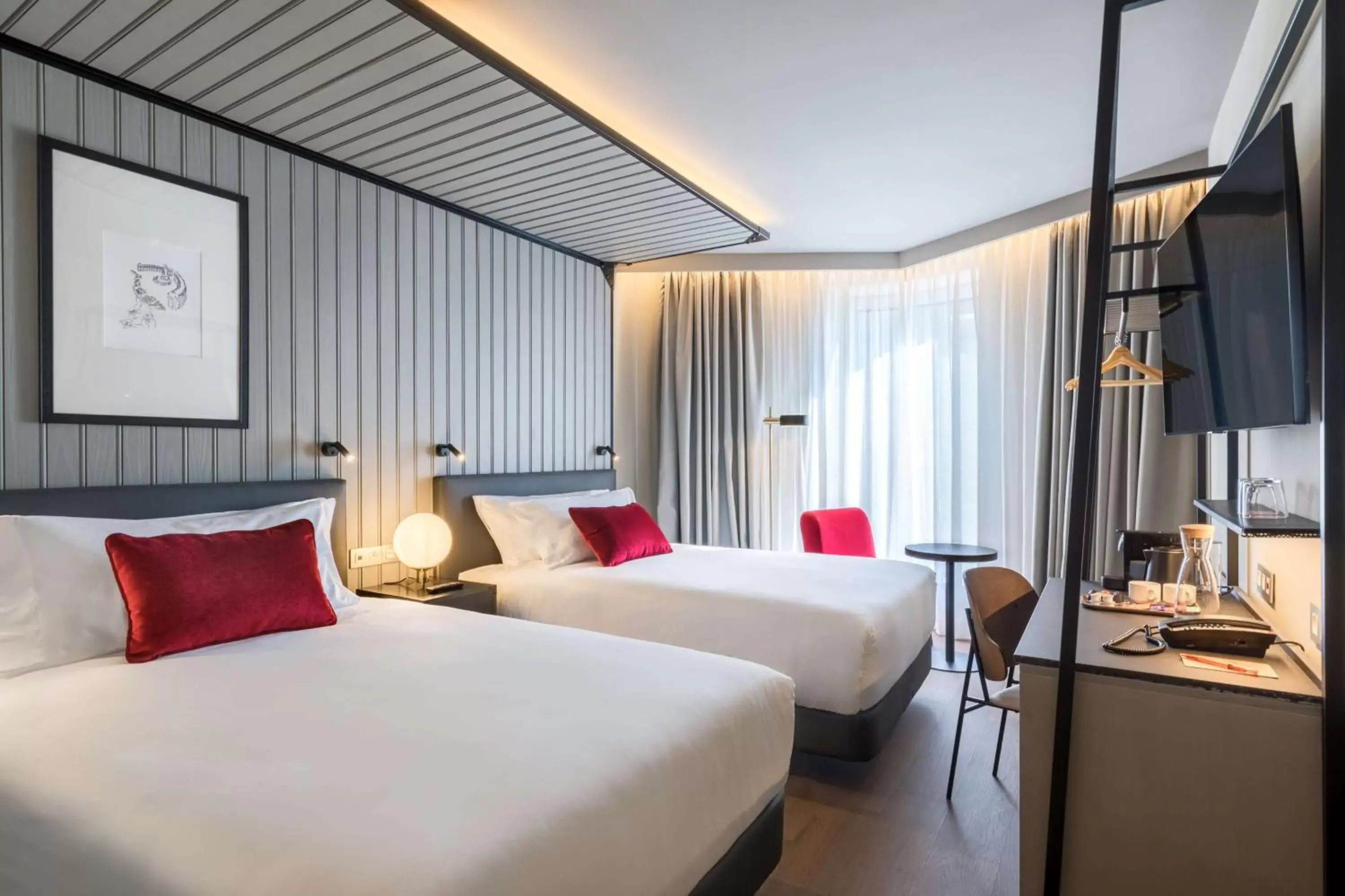 Bedroom, Bed in Canopy by Hilton Madrid Castellana Bedroom, Bed in Canopy by Hilton Madrid Castellana