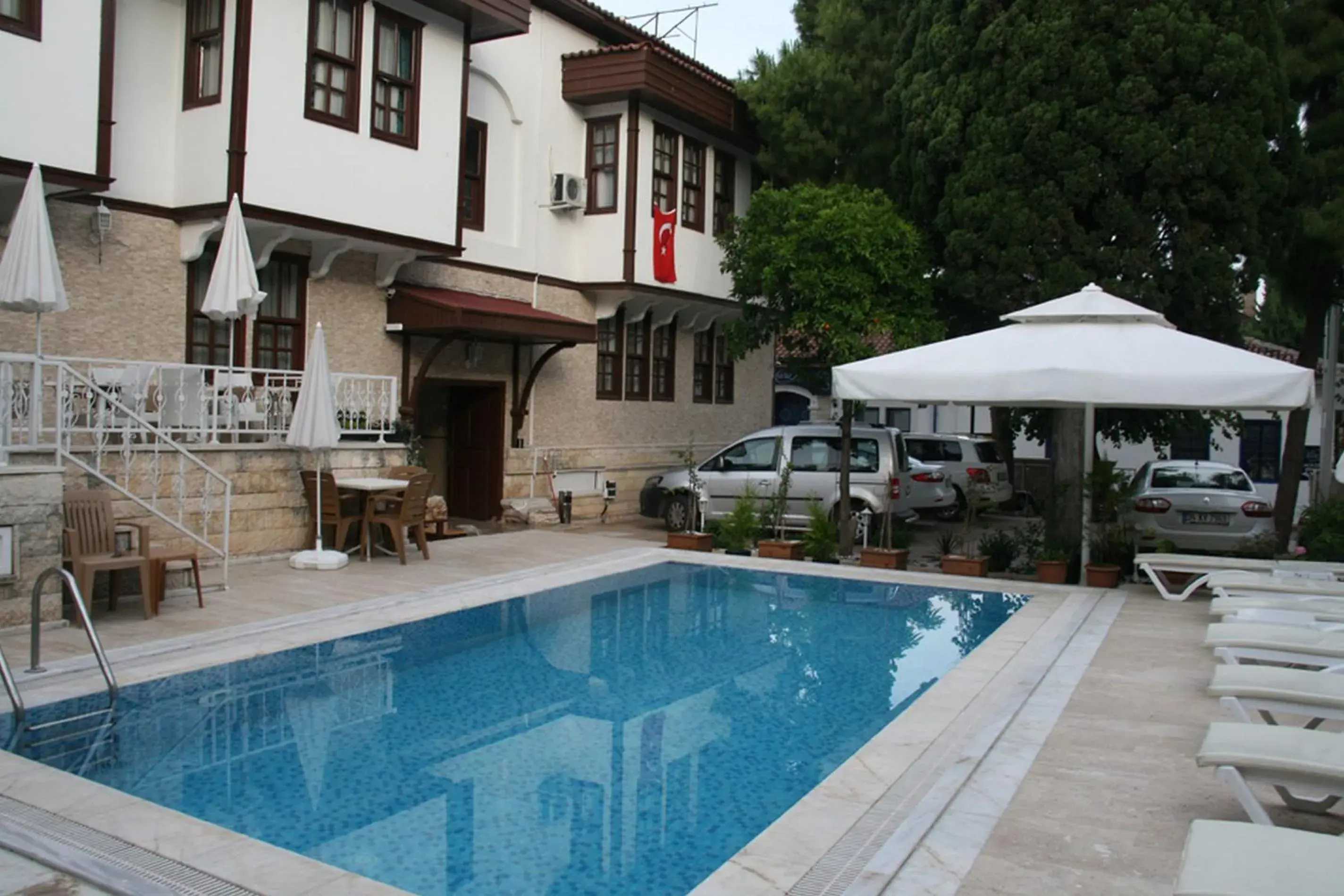 Facade/entrance, Swimming Pool in Urcu Hotel