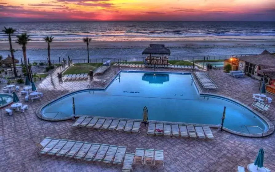 Pool View in Daytona Beach Hawaiian Inn