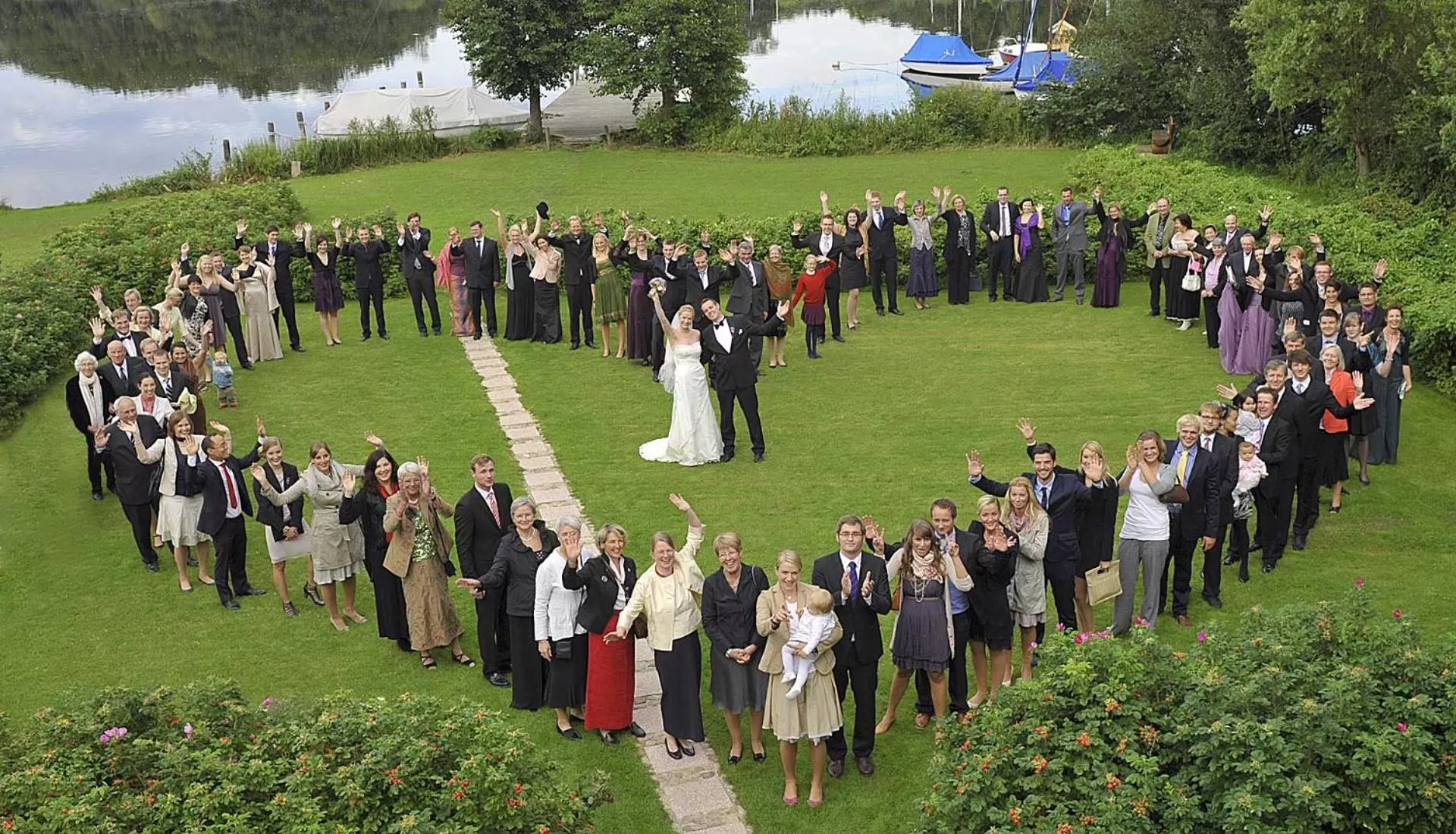 Evening entertainment in Gasthaus Zum Frohsinn