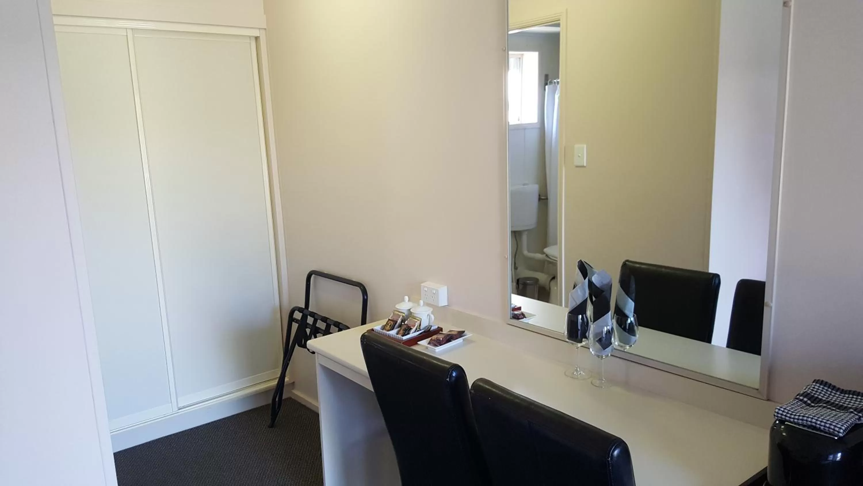 Coffee/tea facilities in Centrepoint Midcity Motor Inn