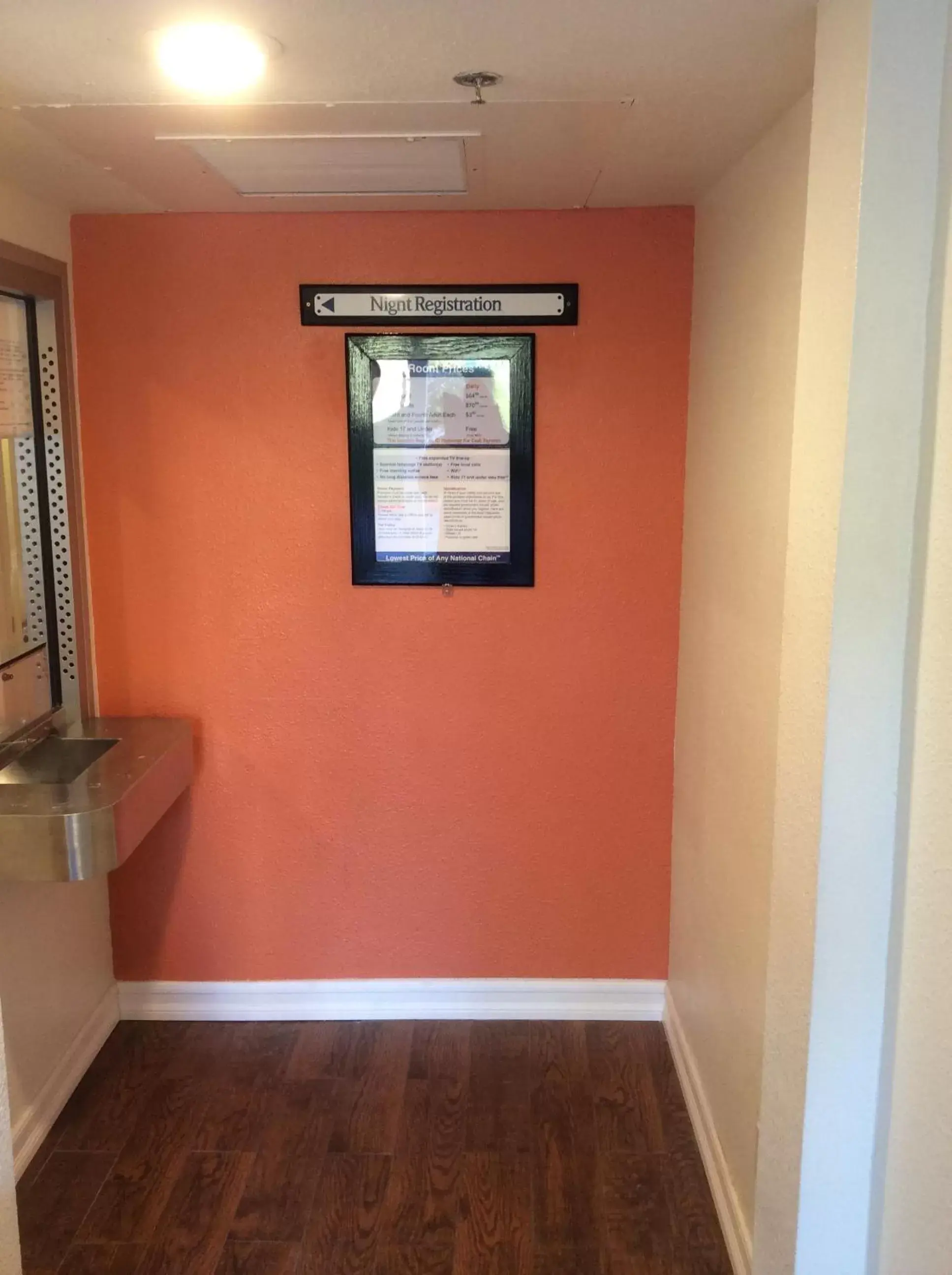 Lobby or reception, TV/Entertainment Center in Motel 6-Fremont, CA - South