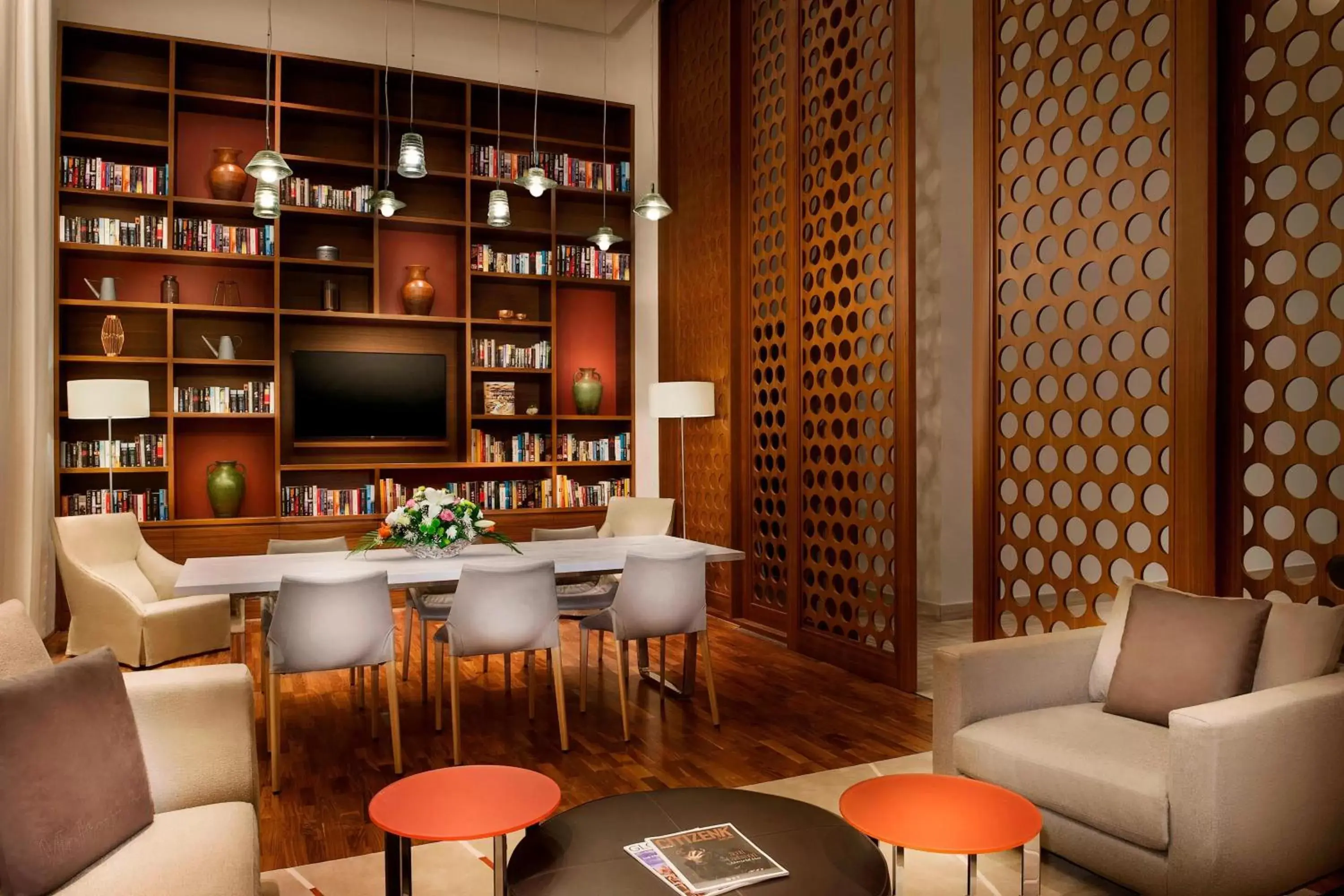 Lobby or reception, Lounge/Bar in Marriott Executive Apartments Dubai Creek